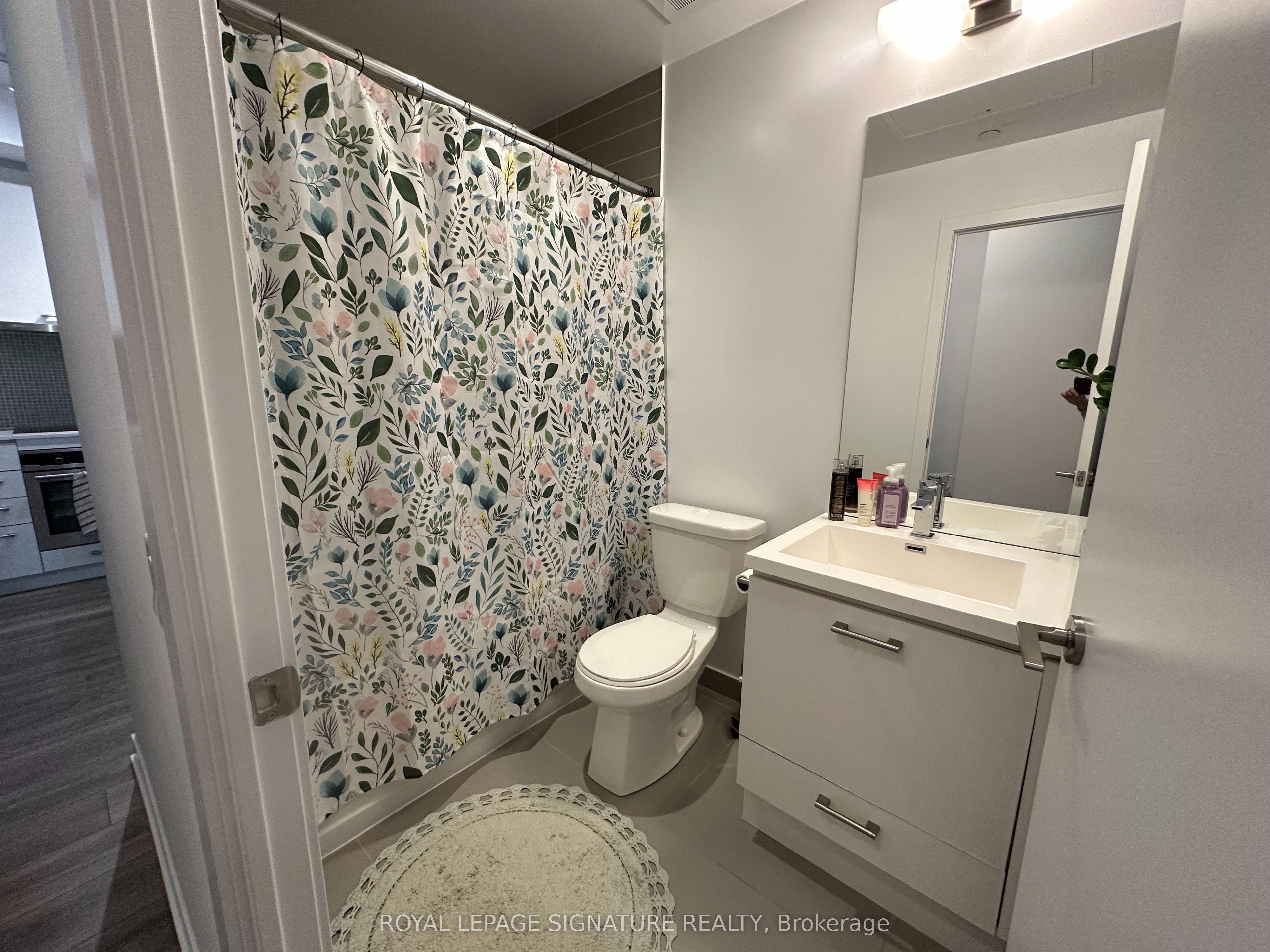 87 Peter Street, #2906