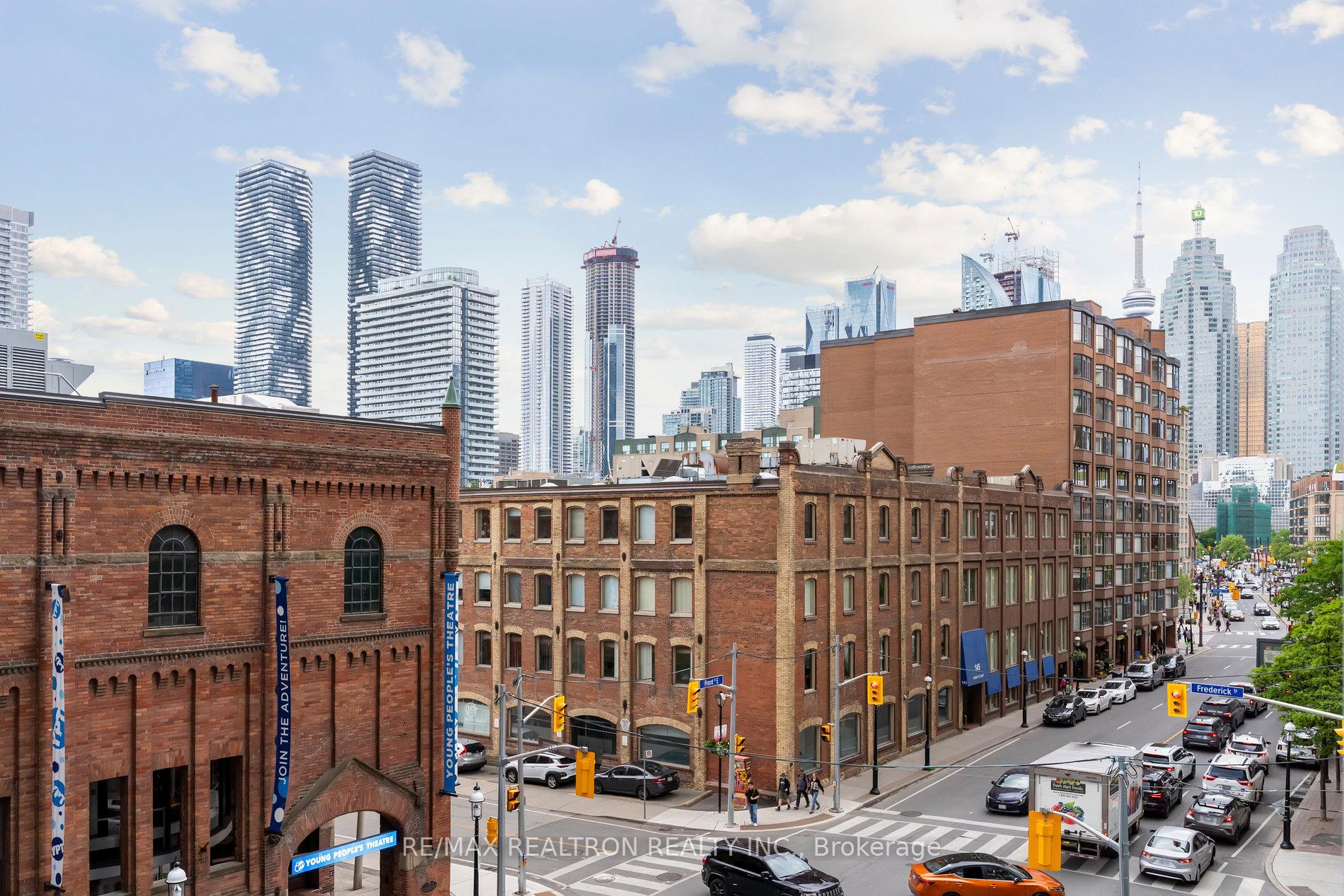 2 Bedrooms Condo at 158 Front, Toronto For sale