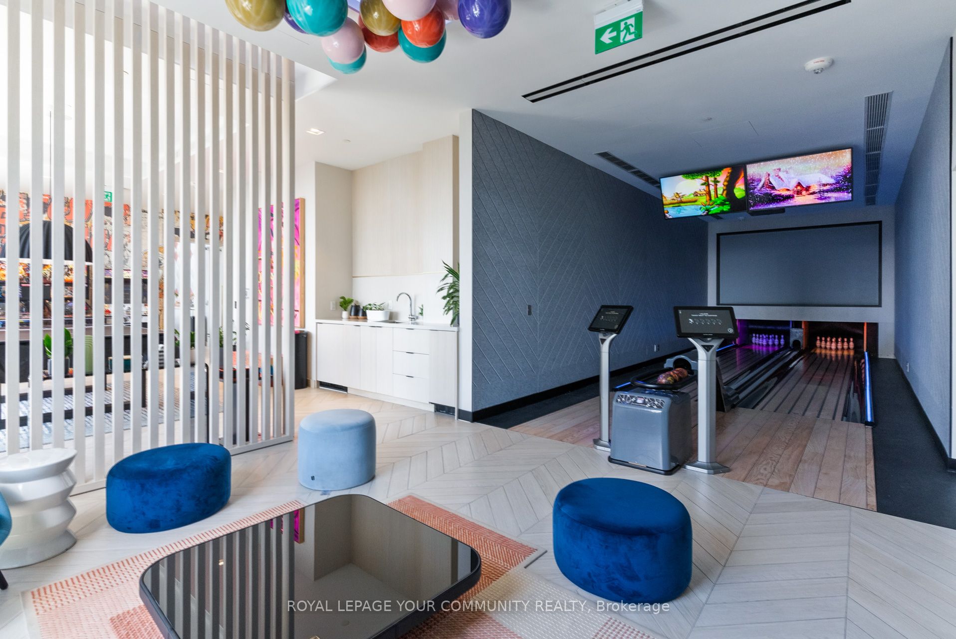 200 Redpath Avenue, #3306