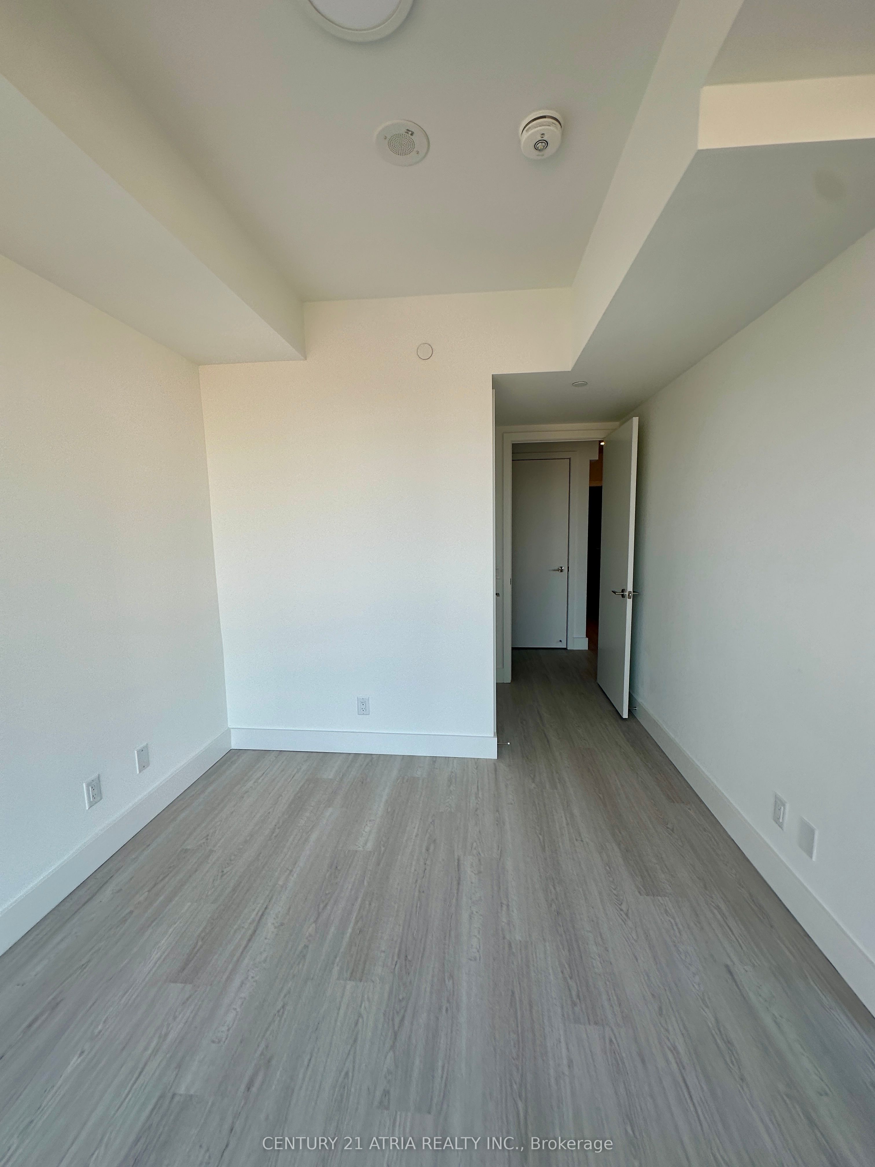 625 Sheppard Avenue E, #320