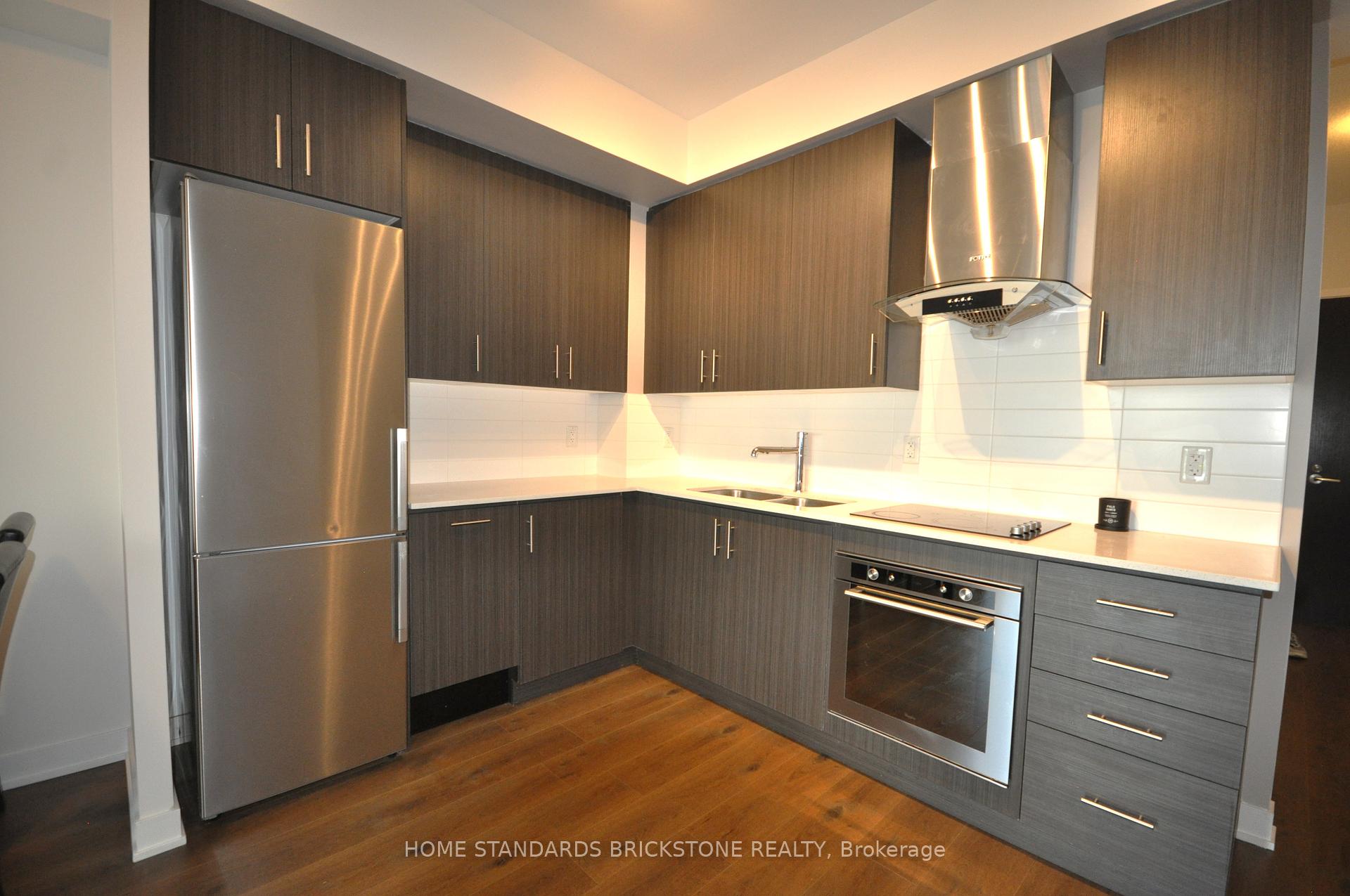 2 Bedrooms Condo at 195 Bonis, Toronto For sale