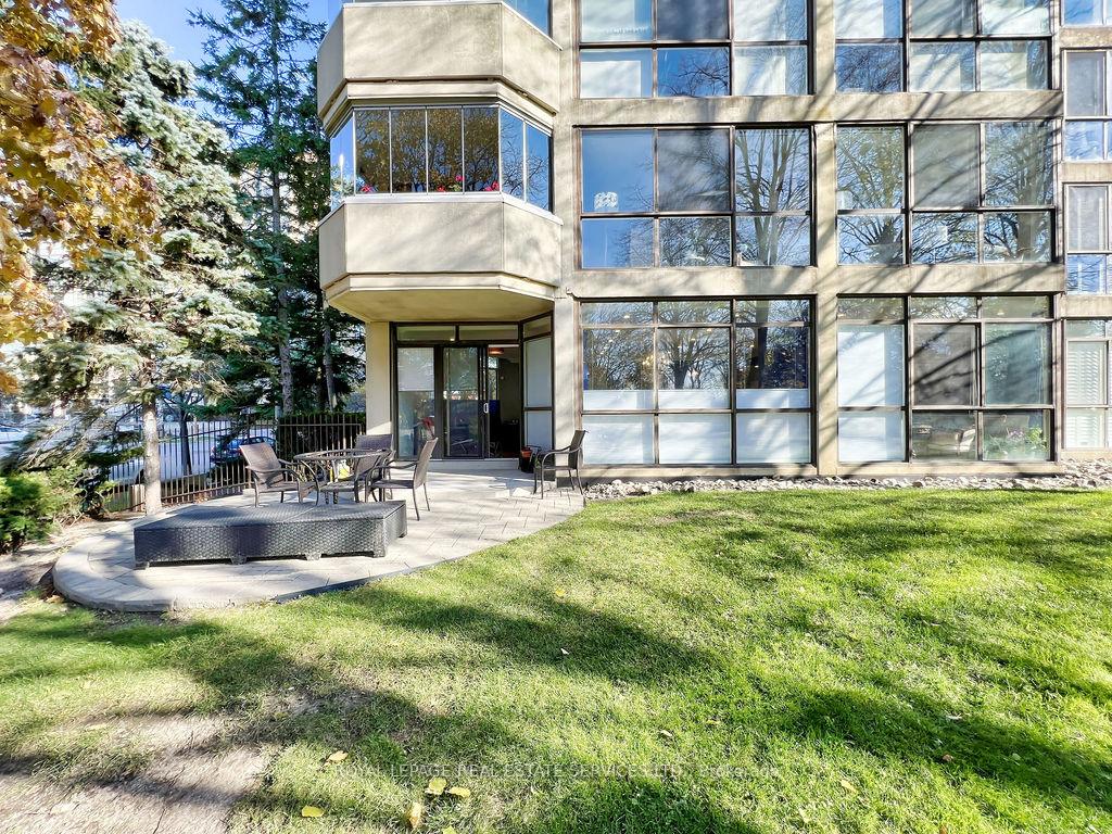 3 Bedrooms Condo at 5444 Yonge, Toronto For sale