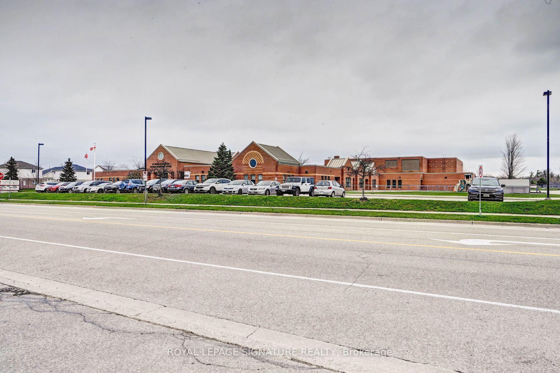 635 Saginaw Parkway, #81