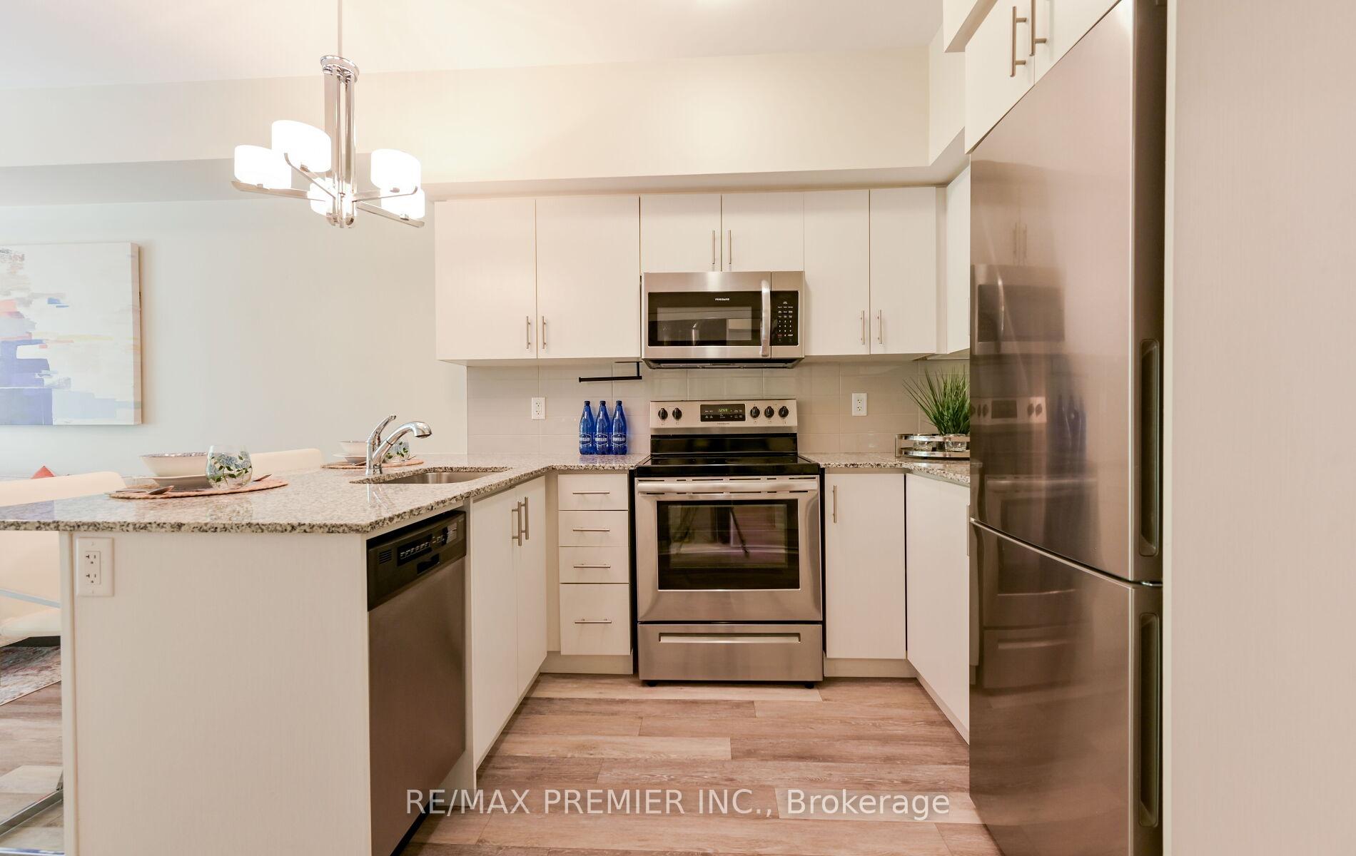 1 Bedroom Condo at 30 Fieldway, Toronto For sale