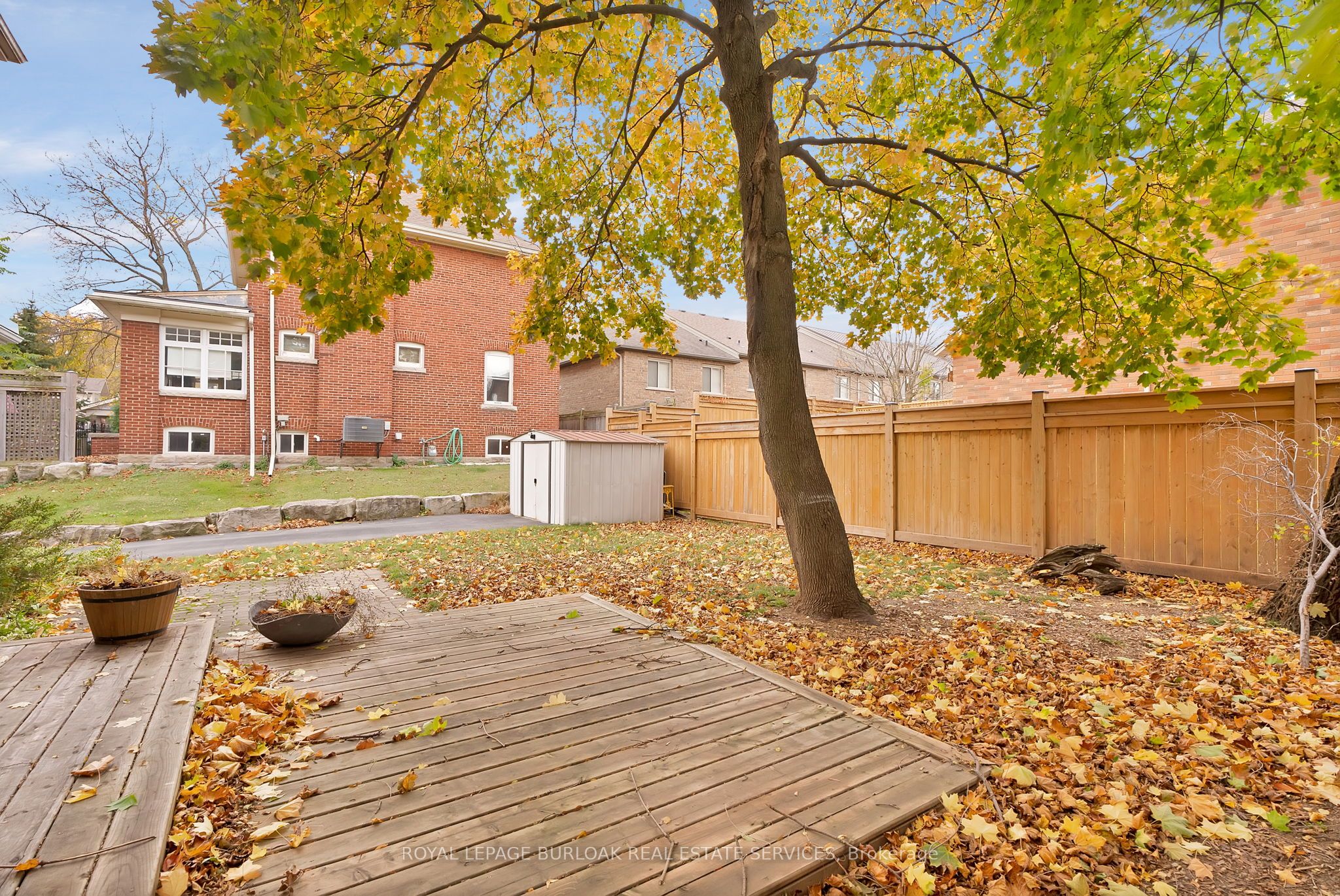 295 Plains Road W