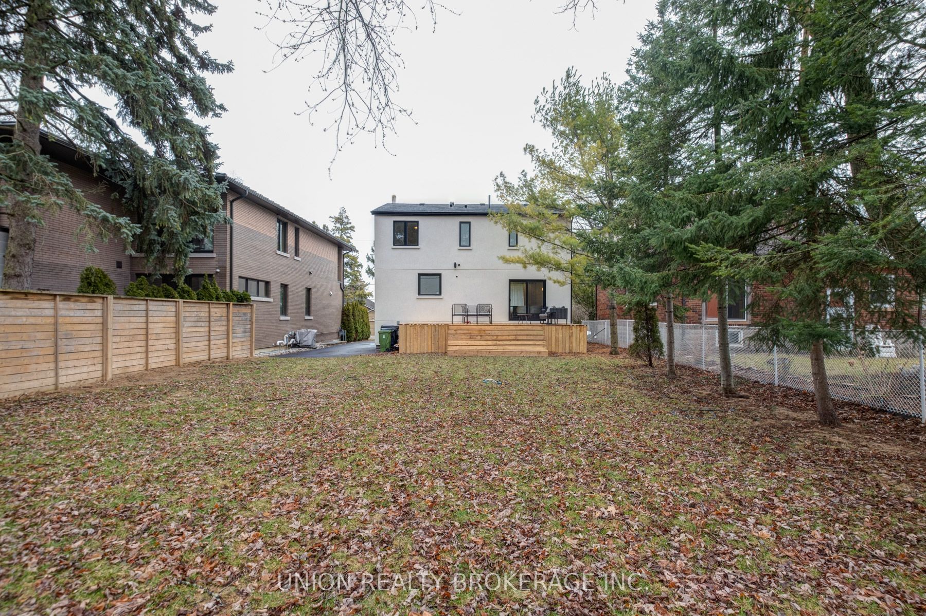 22 Cliffcrest Drive