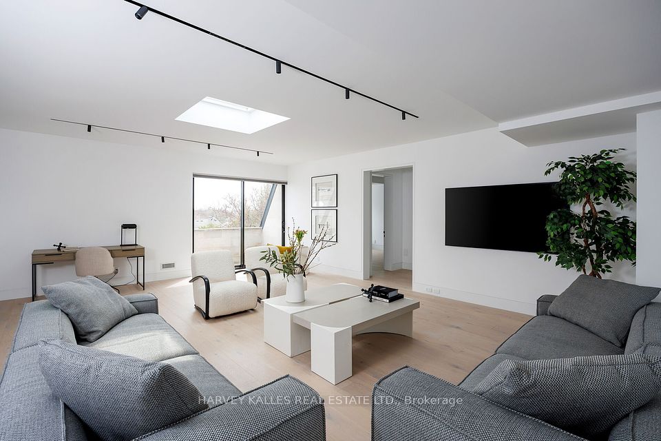 5 Dewbourne Avenue