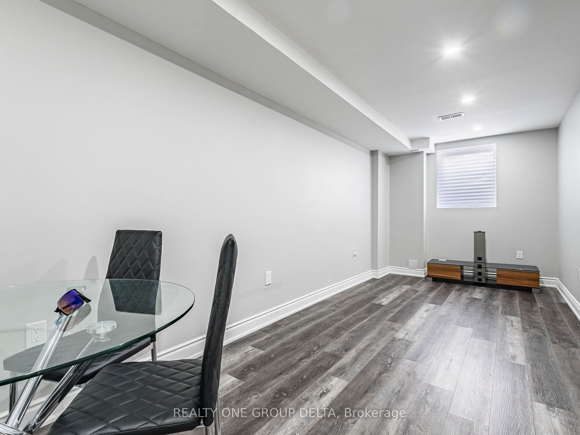 6 Quinton Ridge, #.