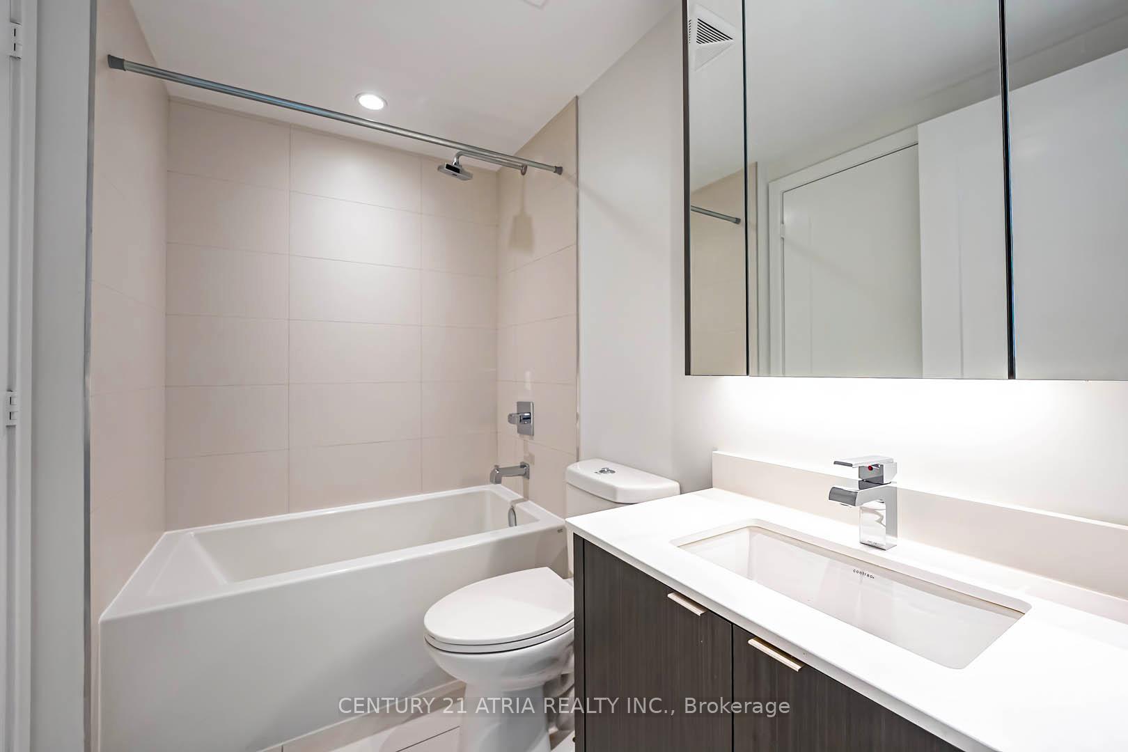 2 Bedrooms Condo at 1 Edgewater, Toronto For sale