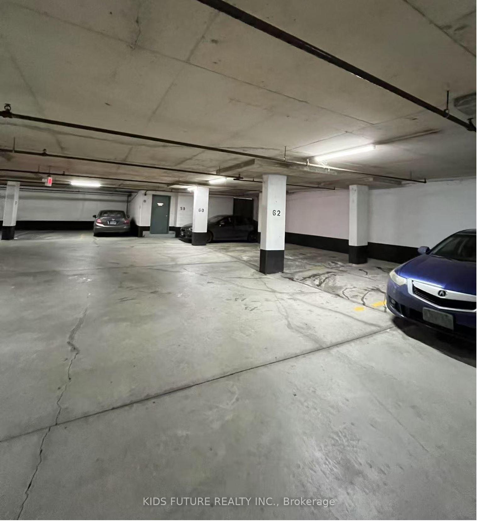 2 Bedrooms Condo at 2177 Burnhamthorpe,  Mississauga For sale