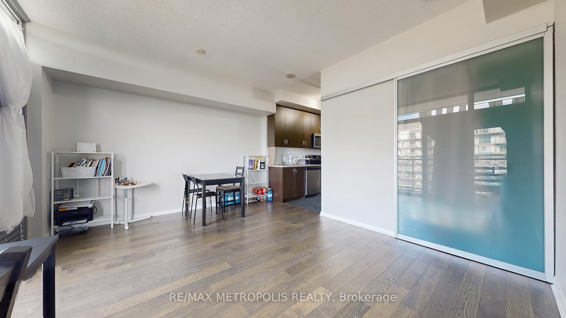 1 Bedroom Condo at 105 The Queensway, Toronto For sale
