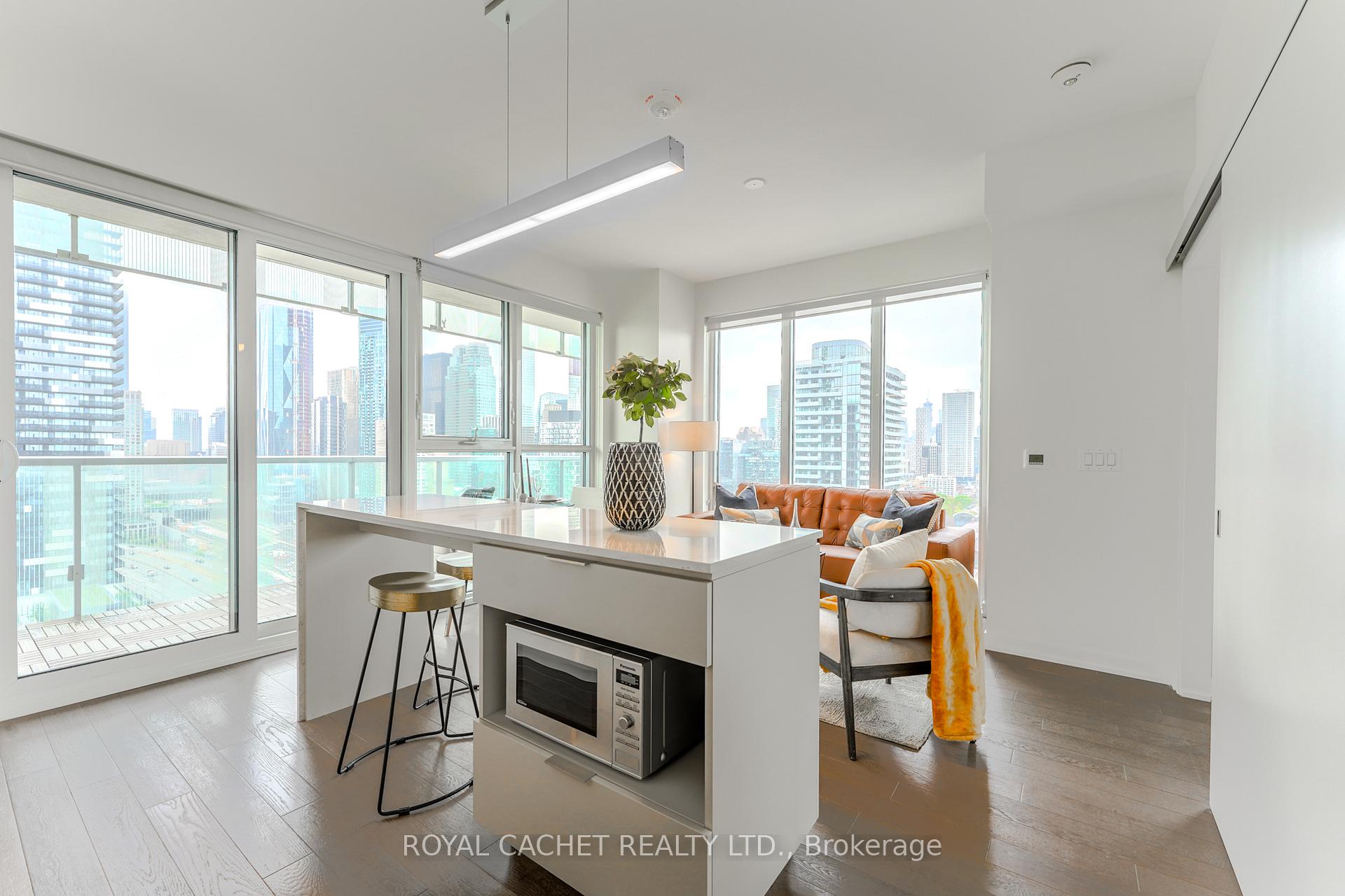 2 Bedrooms Condo at 15 Lower Jarvis, Toronto For sale