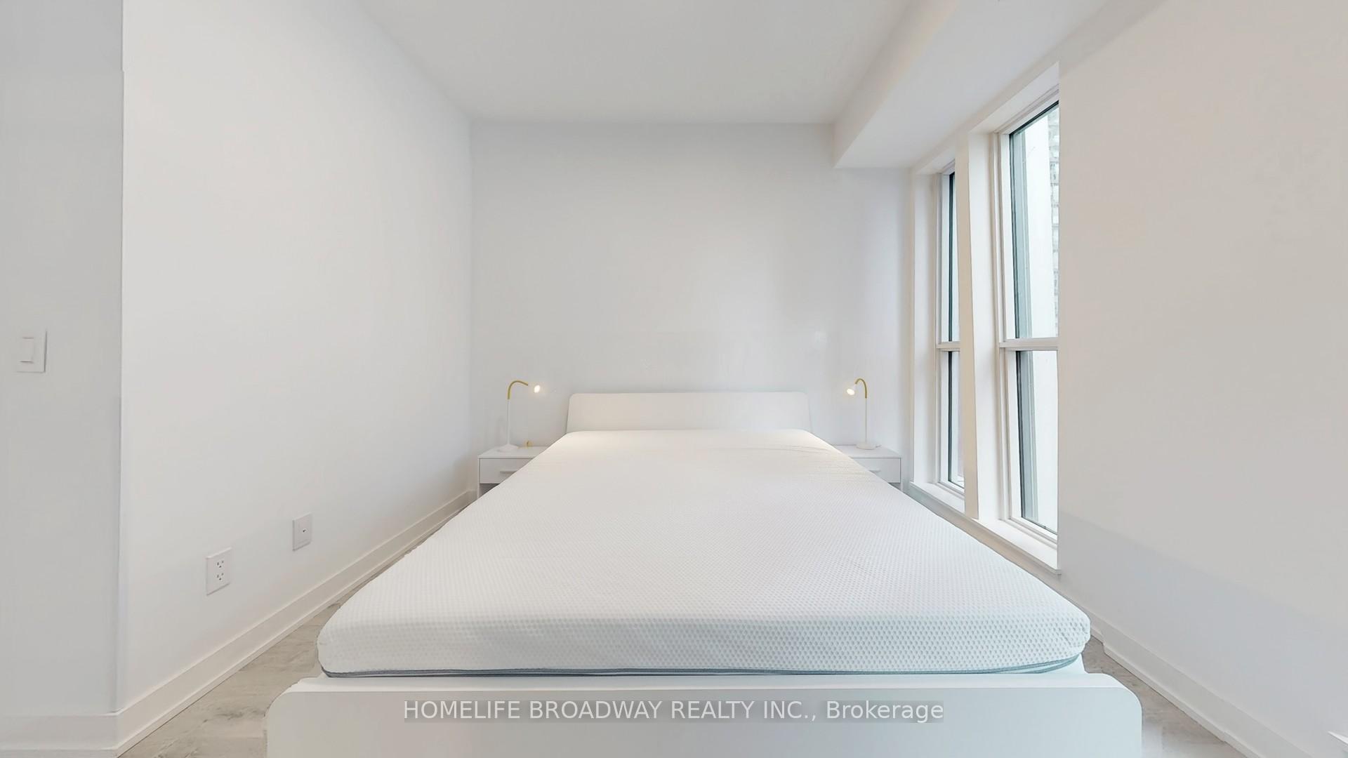 1 Bedroom Condo at 327 King, Toronto For sale