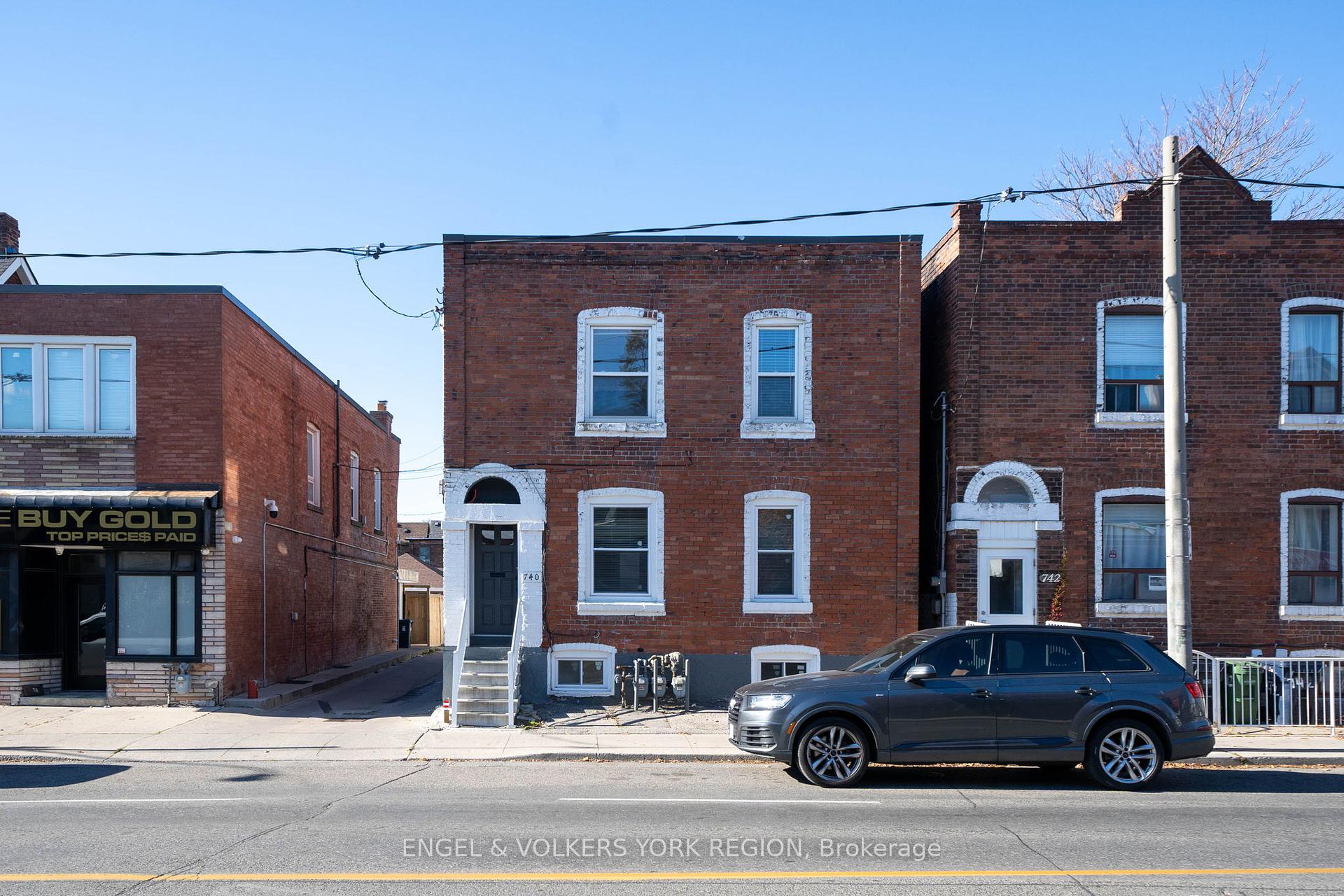 740 Lansdowne Avenue, Toronto, ON M6H 3Y8