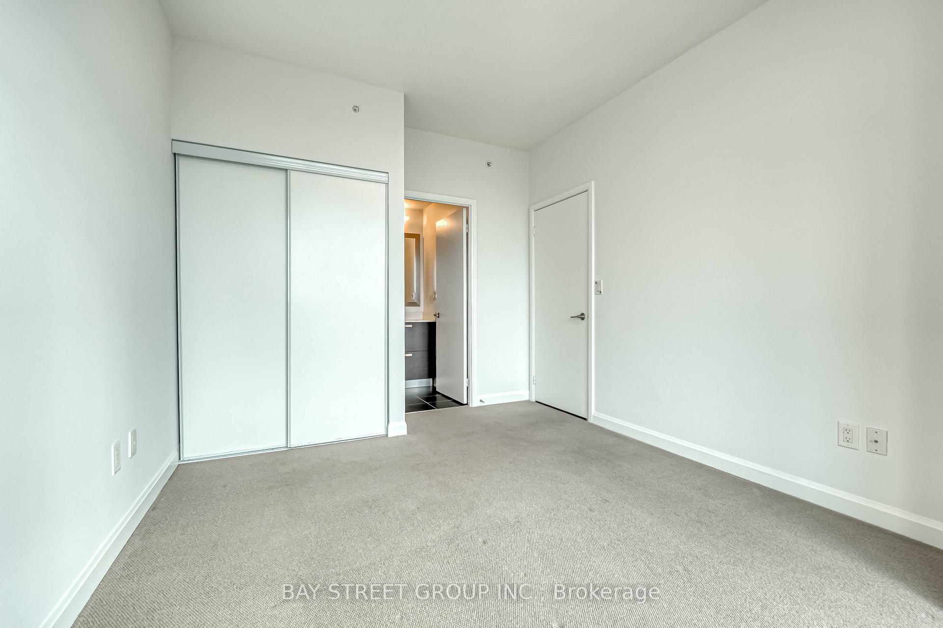2 Bedrooms Co-op at 11 Bogert,  Toronto For sale