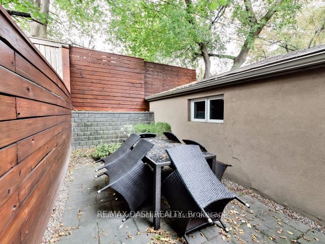 82 Robina Avenue