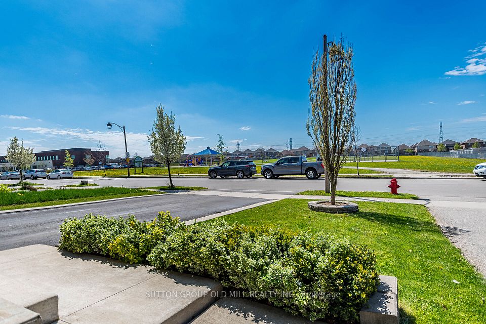 45 Bellagio Avenue ; MLS ID: X12009927