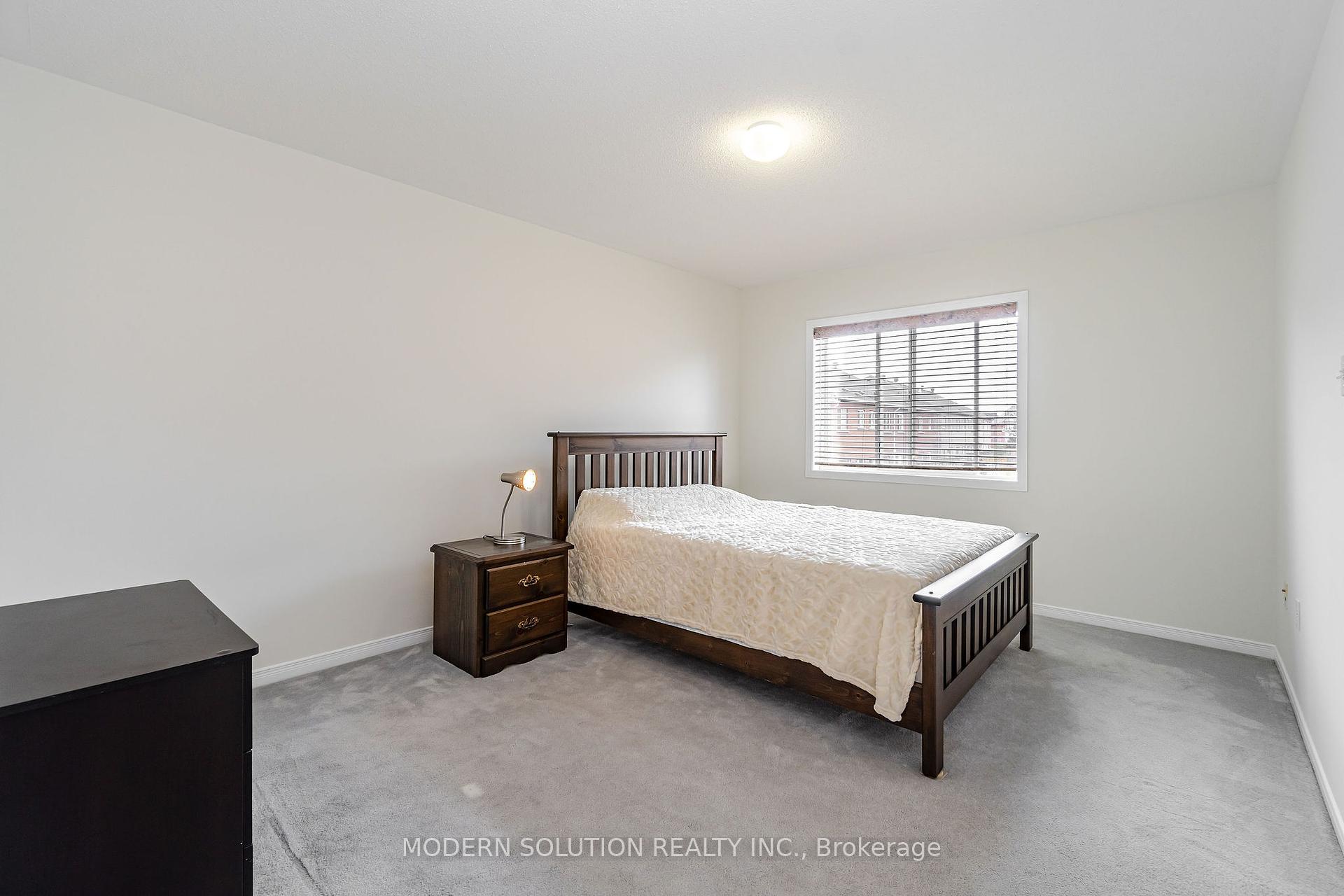 3 Bedrooms Condo at 525 Novo Star, Mississauga For sale