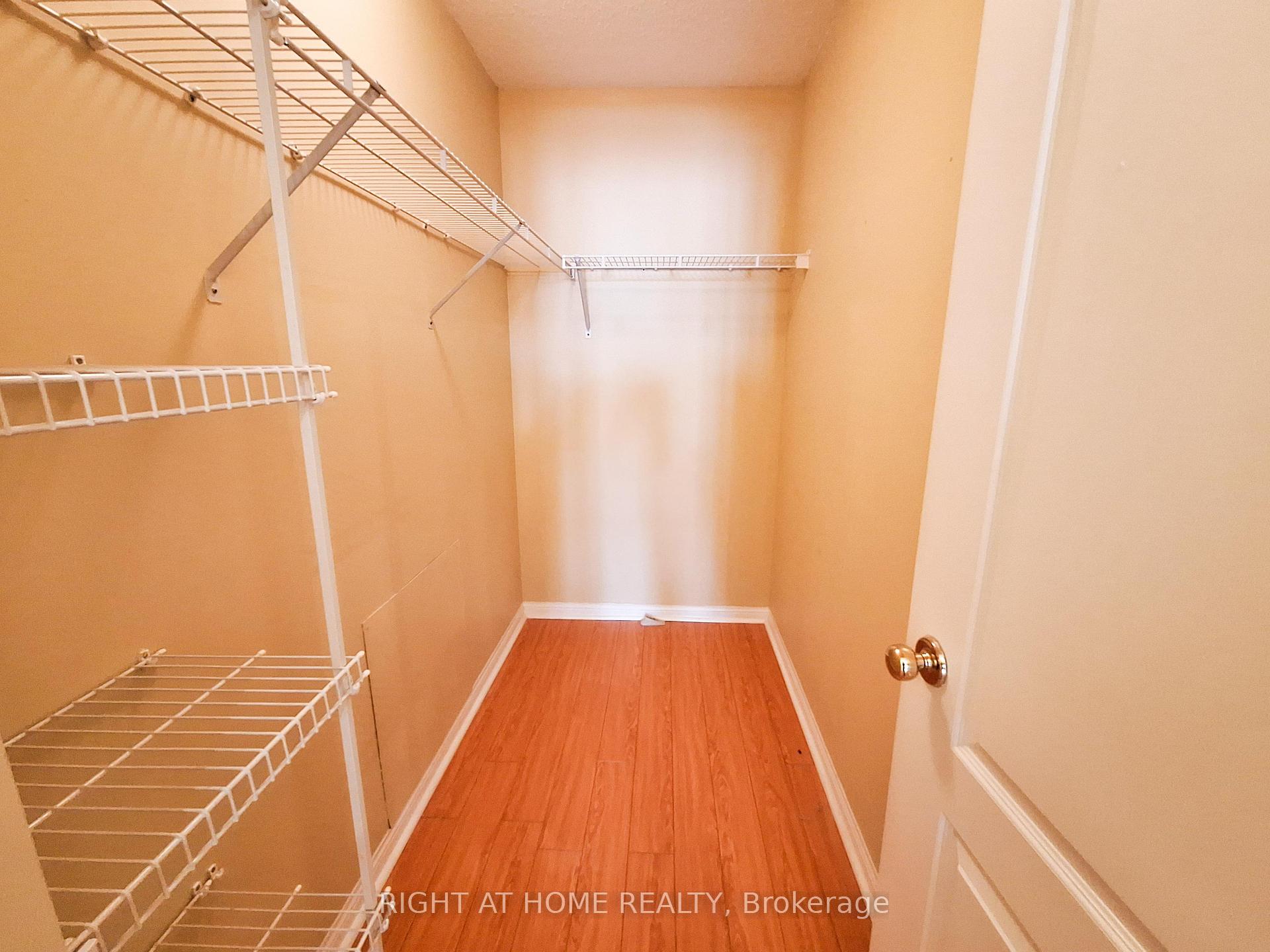 4 Bedrooms Condo at 821 Grandview, Toronto For sale