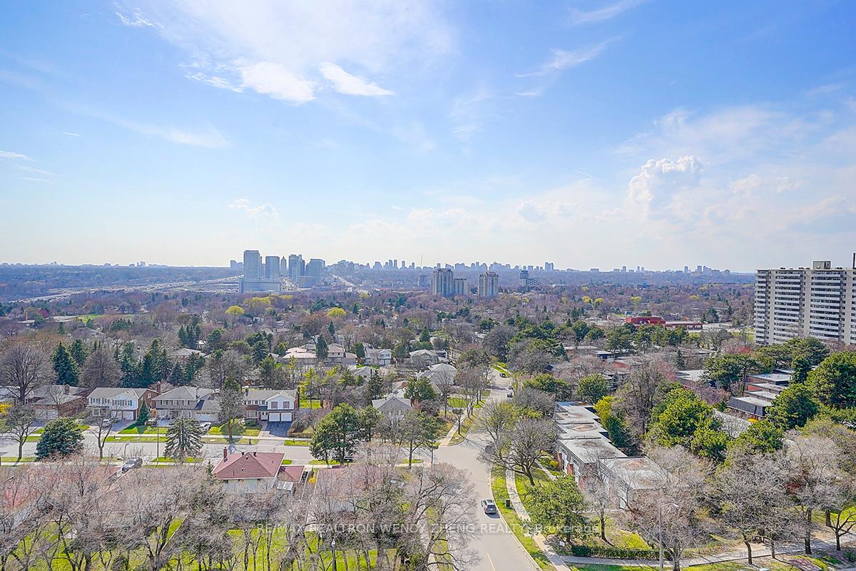 2 Bedrooms Condo at 52 Forest Manor, Toronto For sale