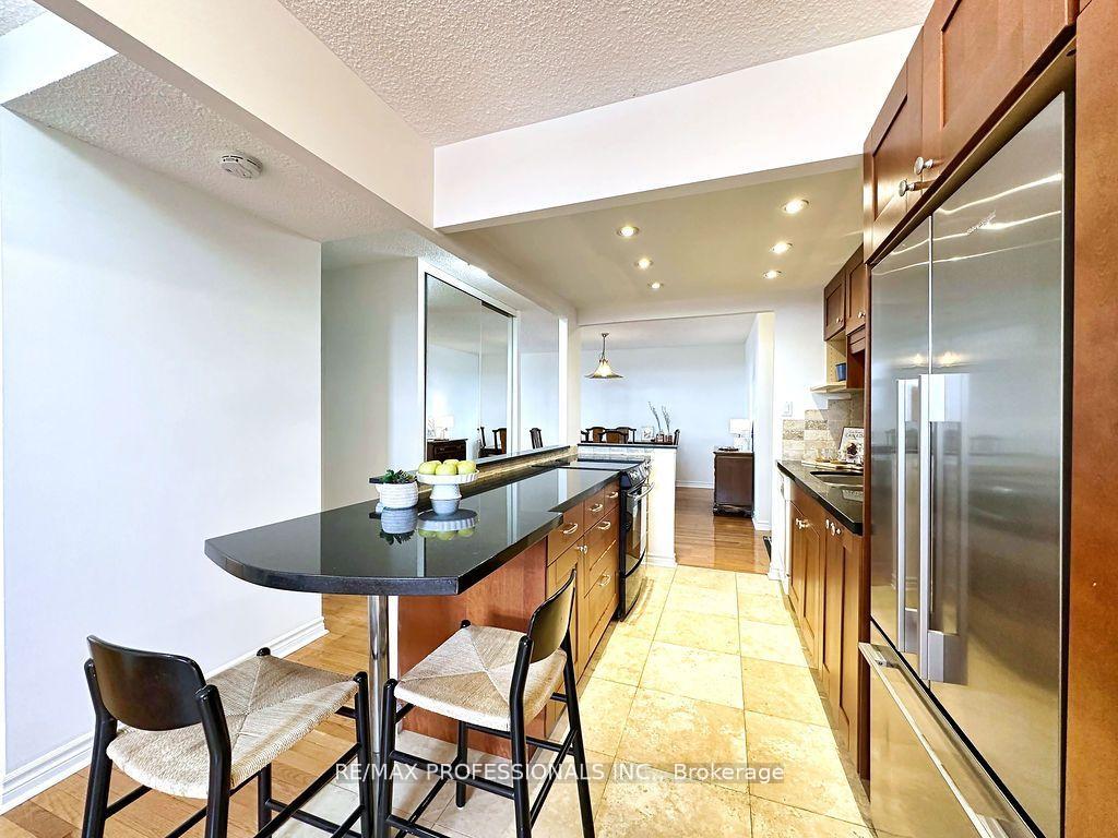 3 Bedrooms Condo at 299 Mill, Toronto For sale