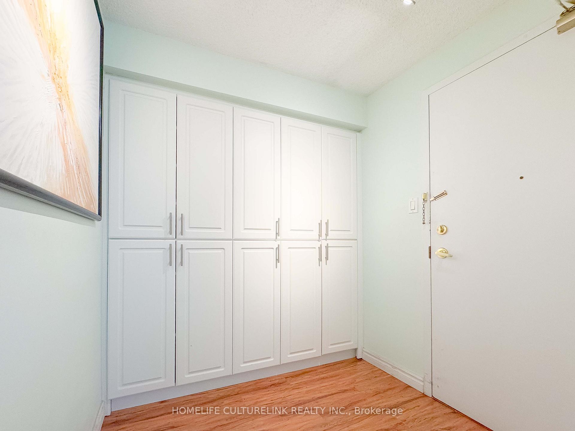 1 Bedroom Condo at 410 MCLEVIN, Toronto For sale
