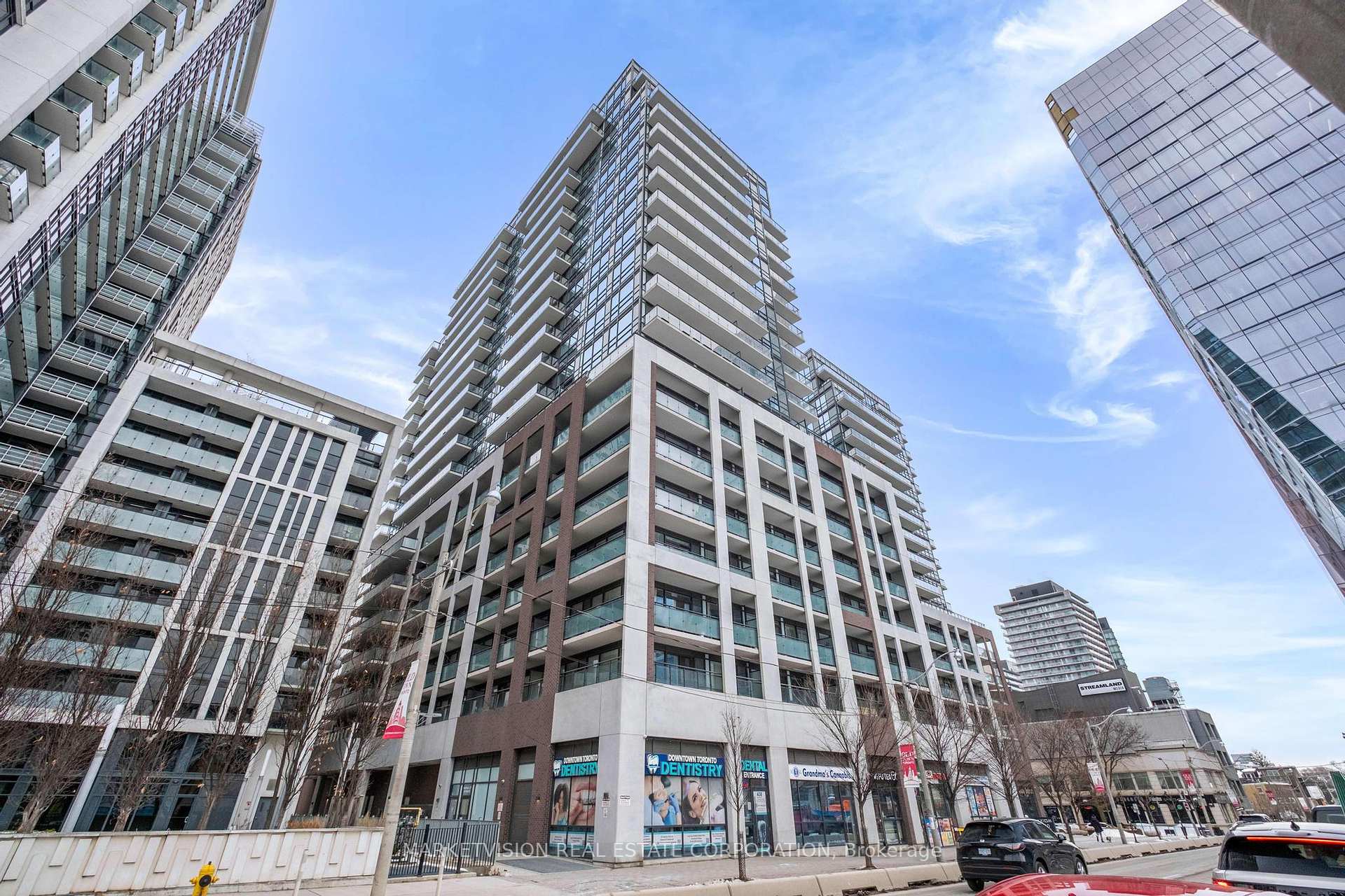 1 Bedroom Condo at 460 Adelaide,  Toronto For sale