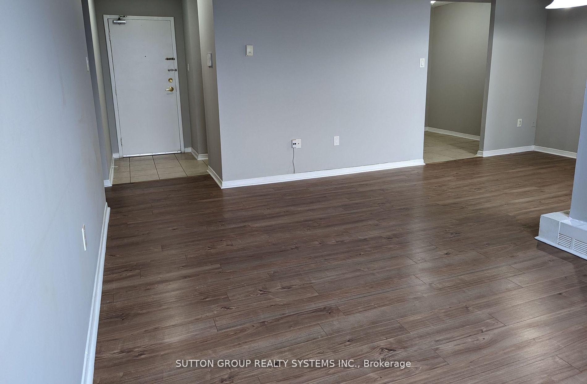 2 Bedrooms Condo at 2900 Battleford, Mississauga For sale