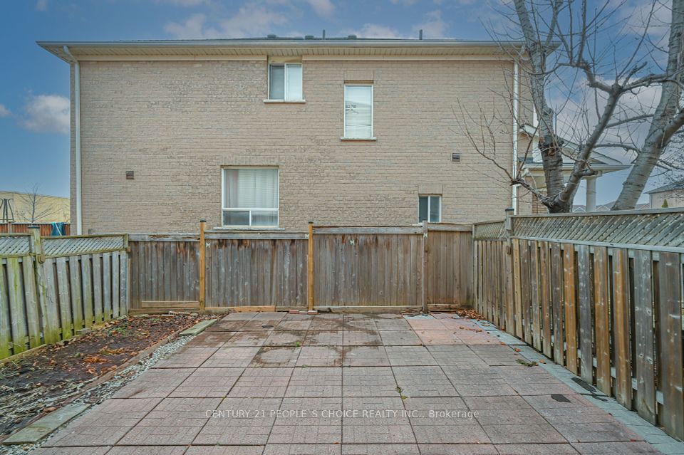 https://trreb-image.ampre.ca/fUdK5UxPAceTUOBcYkjAWXnihvNw6Rlct39Jz1A_Xw8/rs:fit:960:960/wm:.5:so:0:50:.4/wmsh:10/wmt:PHNwYW4gZm9yZWdyb3VuZD0nd2hpdGUnIGZvbnQ9JzY4Jz5DRU5UVVJZIDIxIFBFT1BMRWBTIENIT0lDRSBSRUFMVFkgSU5DLiwgQnJva2VyYWdlPC9zcGFuPg/L3RycmViL2xpc3RpbmdzLzQwLzkyLzMzLzU4L3AvYTZjNmFhNzEtZTUxMy00ZGI3LTlhZDItNTU0MGZiNzZkMDhlLmpwZw.jpg