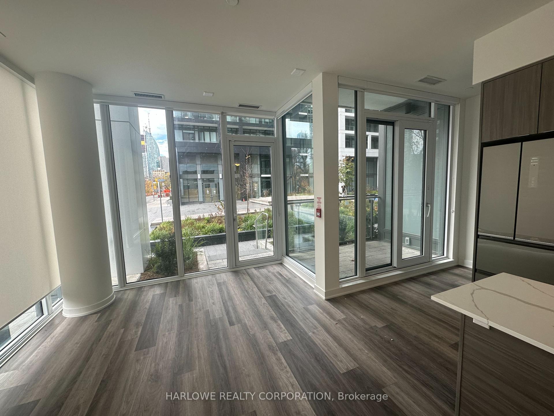 5 Bedrooms Condo at 60 Princess,  Toronto For sale