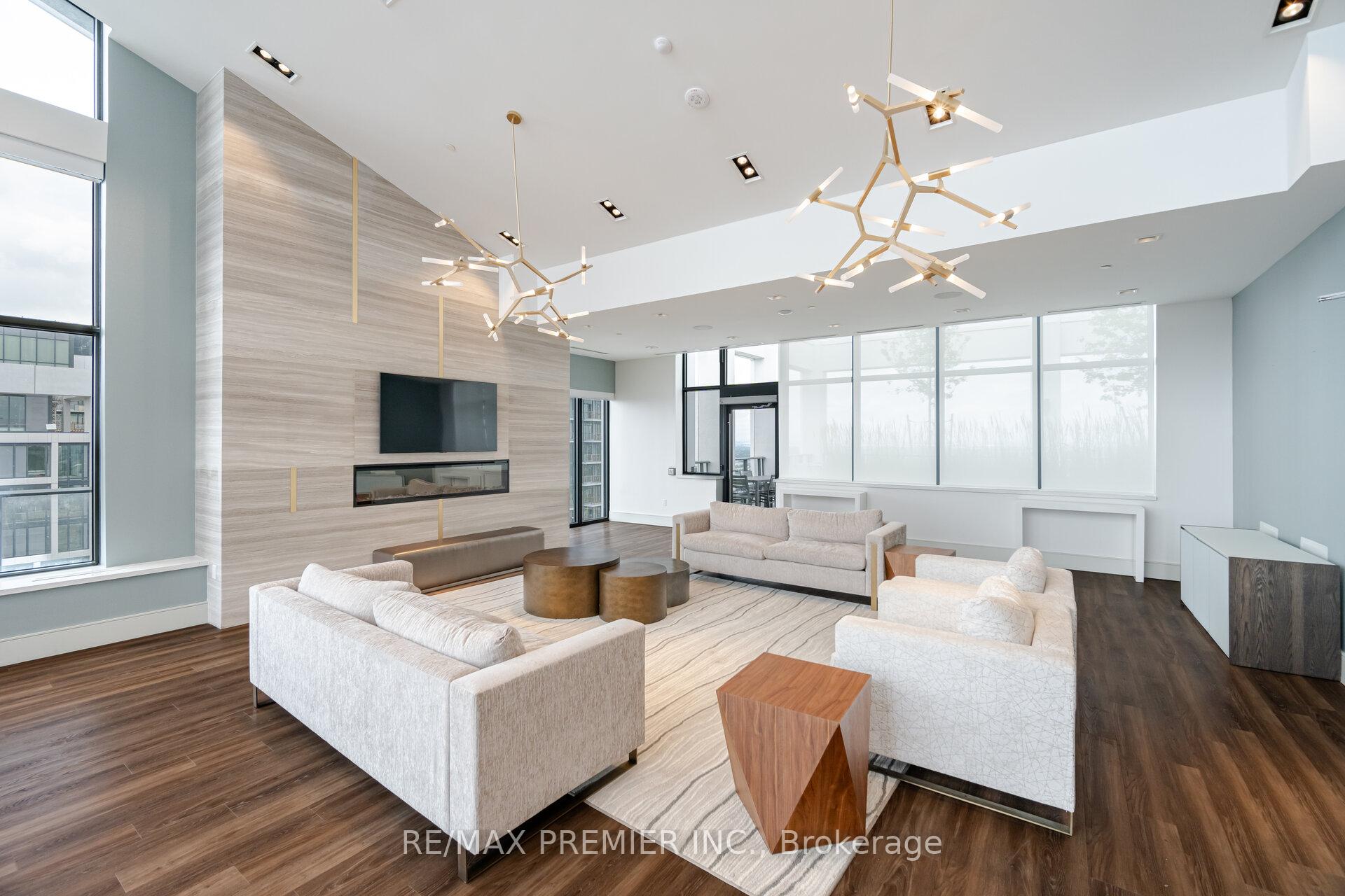 2 Bedrooms Condo at 9000 Jane, Vaughan For sale