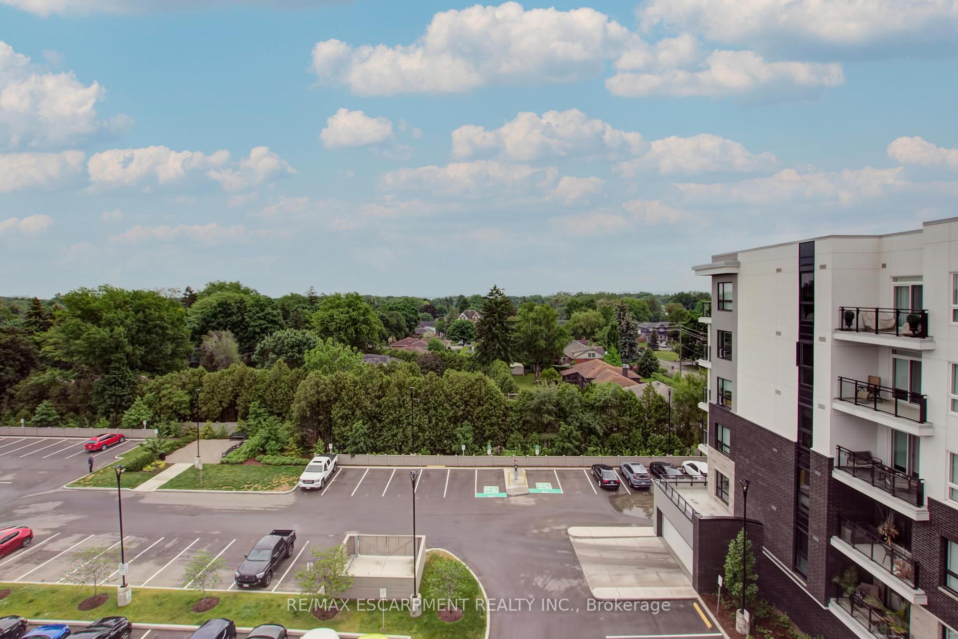 1 Bedroom Condo at 320 Plains, Burlington For sale
