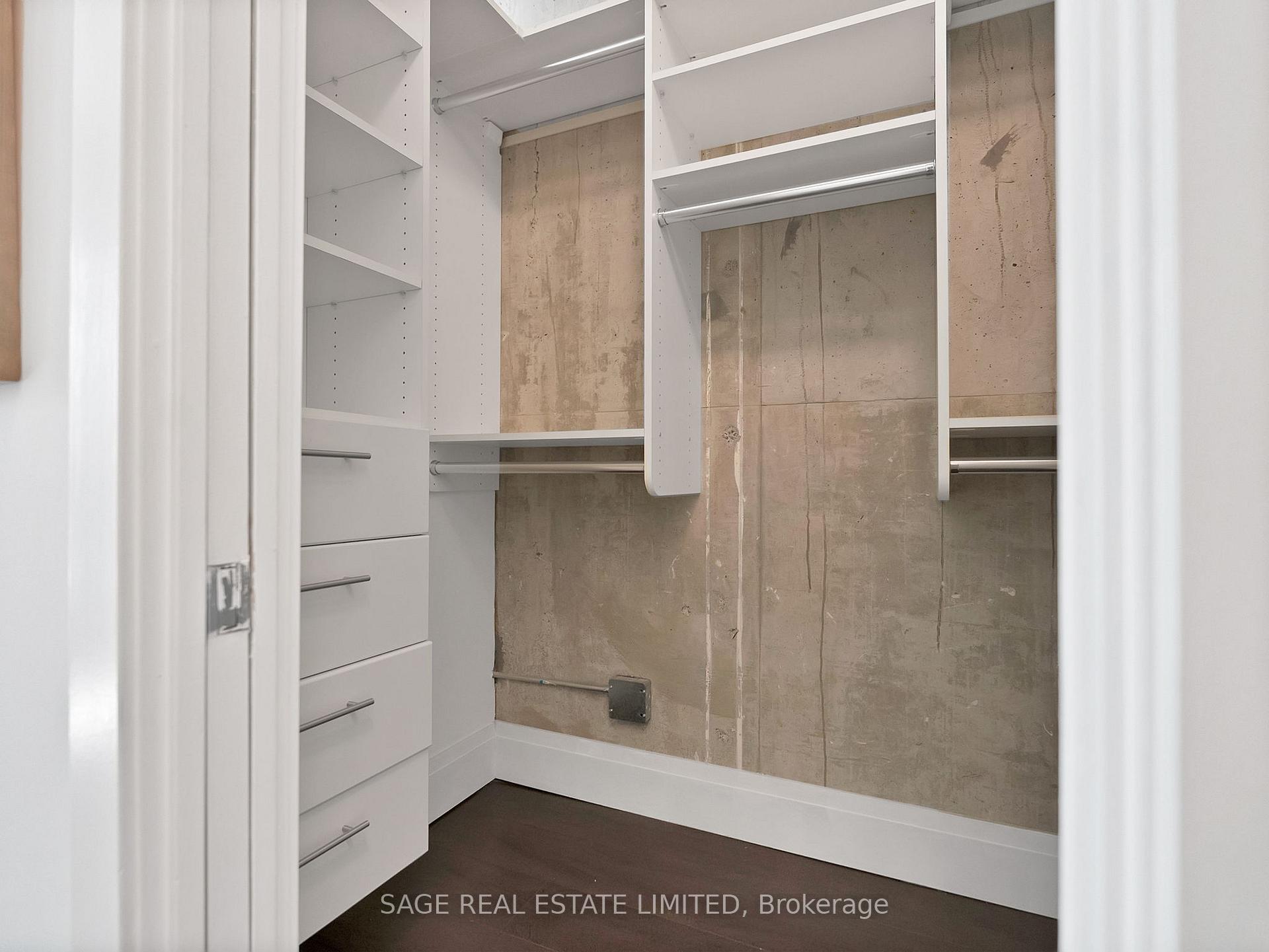 3 Bedrooms Condo at 955 Queen, Toronto For sale