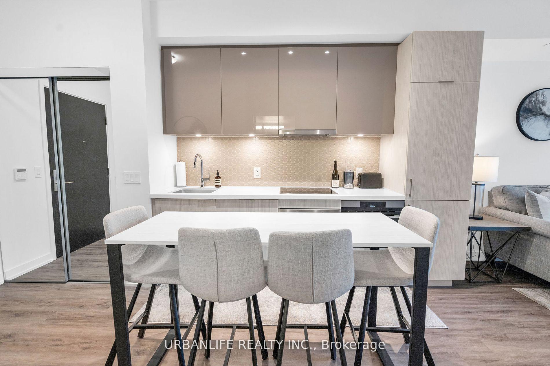 1 Bedroom Condo at 158 Front,  Toronto For sale