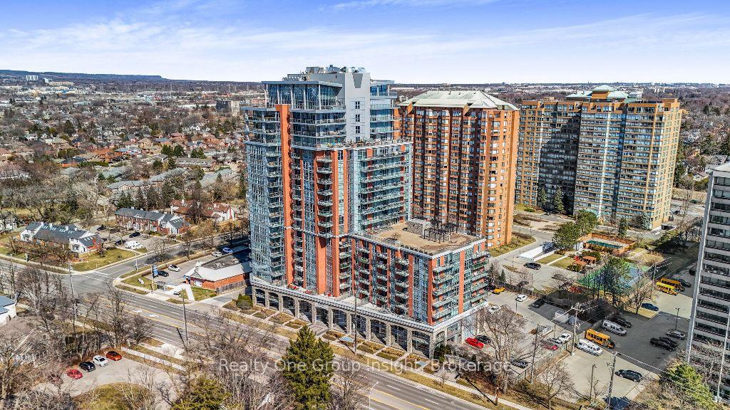1 Bedroom Condo at 551 Maple,  Burlington For sale