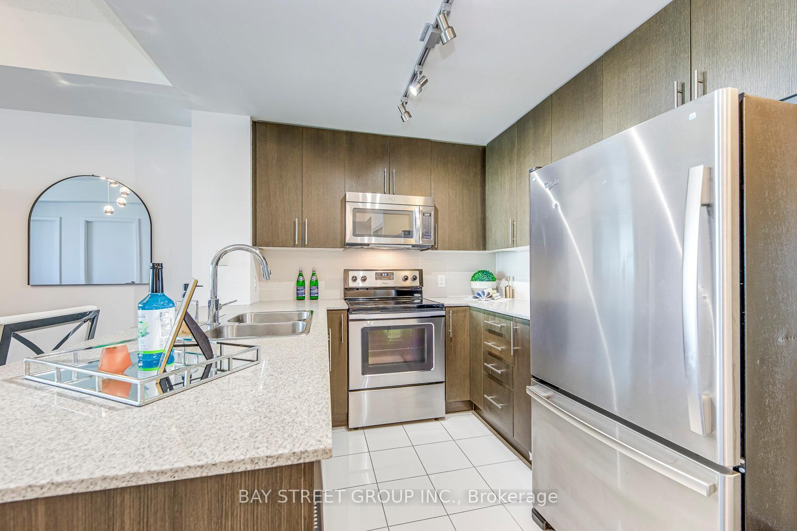 2 Bedrooms Condo at 3985 Grand Park, Mississauga For sale