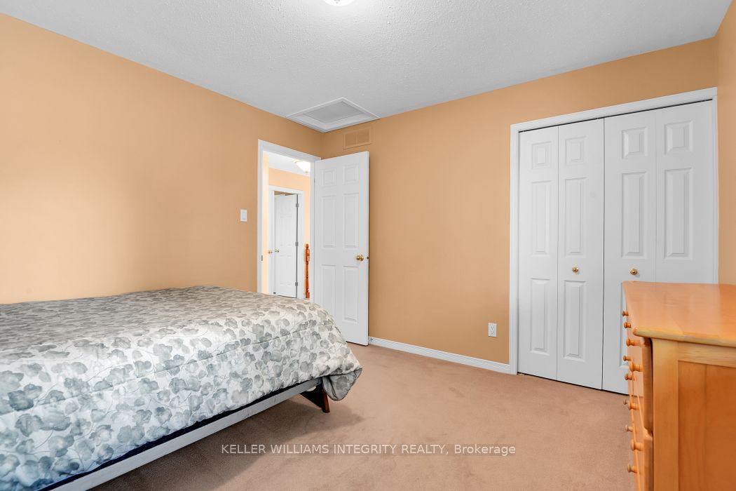 1042 Rocky Harbour Crescent