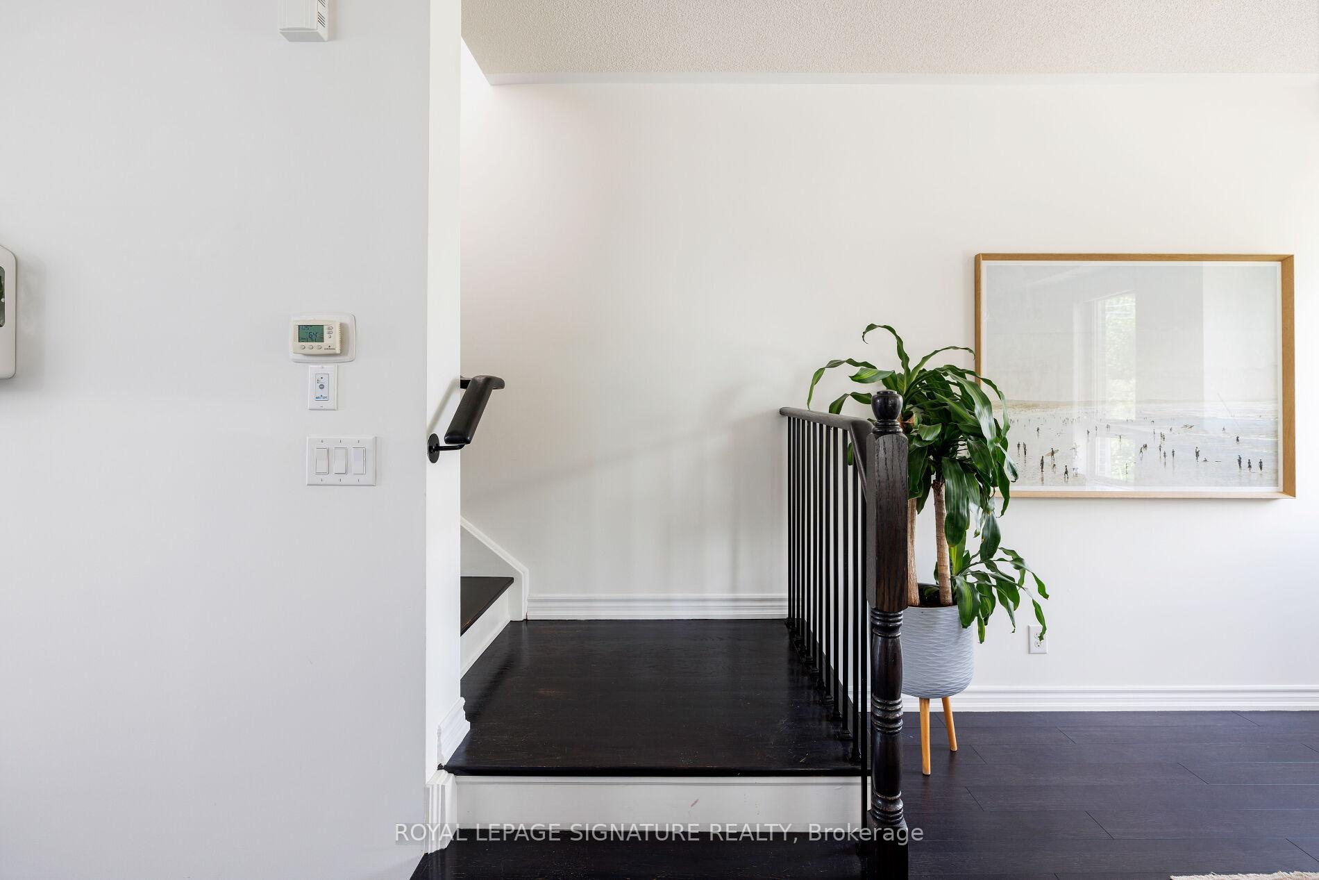 3 Bedrooms Condo at 110 Caledonia Park, Toronto For sale