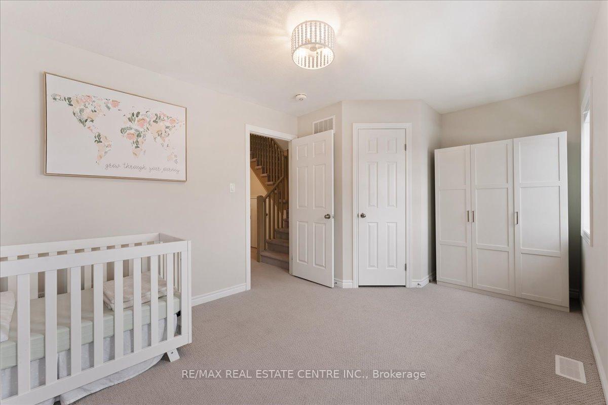 2 Bedrooms Condo at 219 Dundas, Hamilton For sale