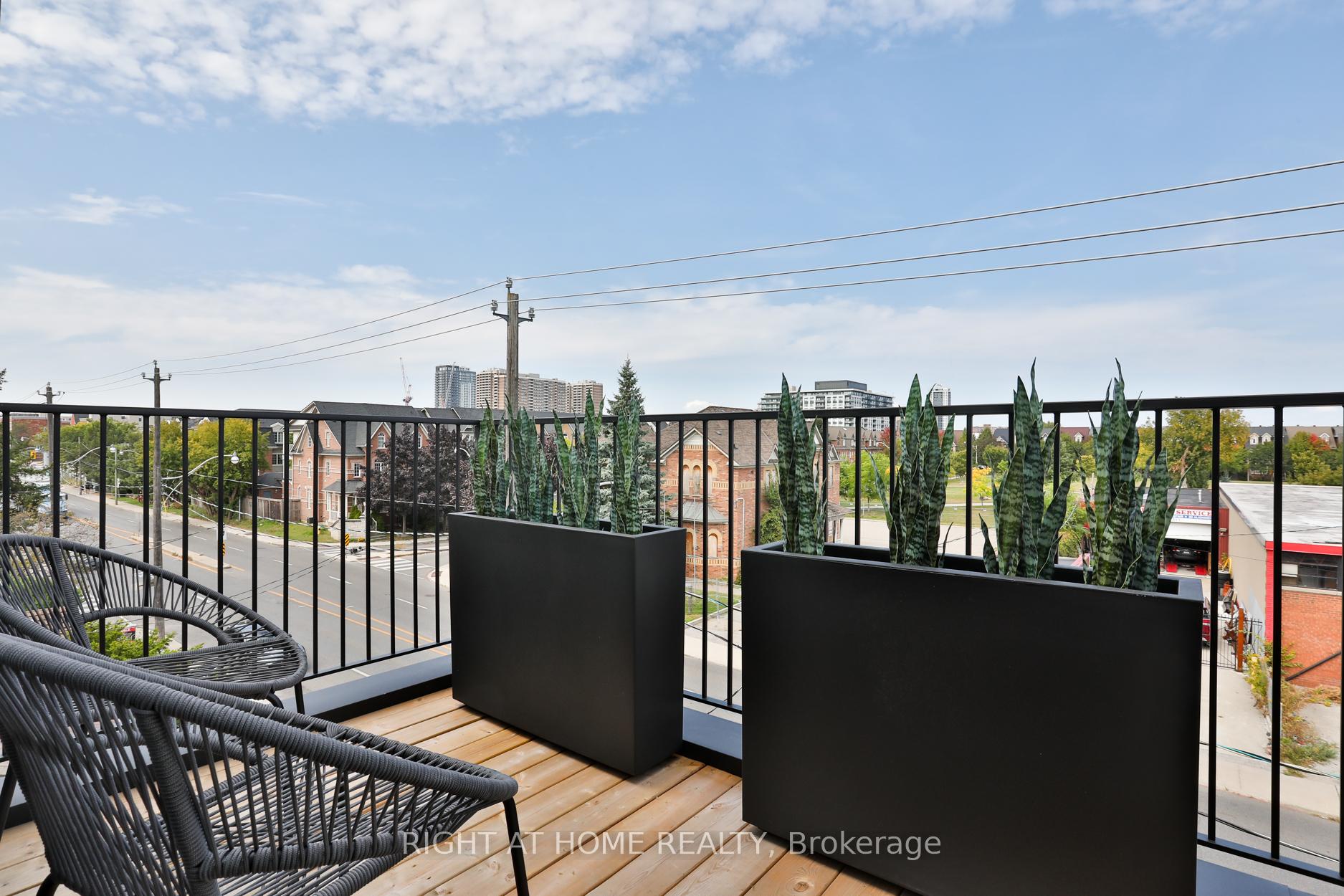 3 Bedrooms Condo at 2343 Gerrard, Toronto For sale