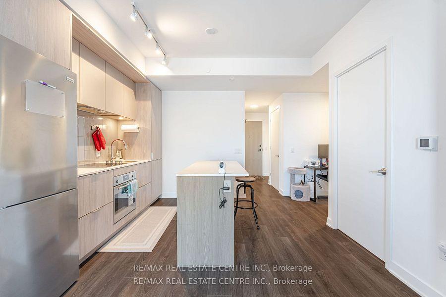 2 Bedrooms Condo at 130 River, Toronto For sale