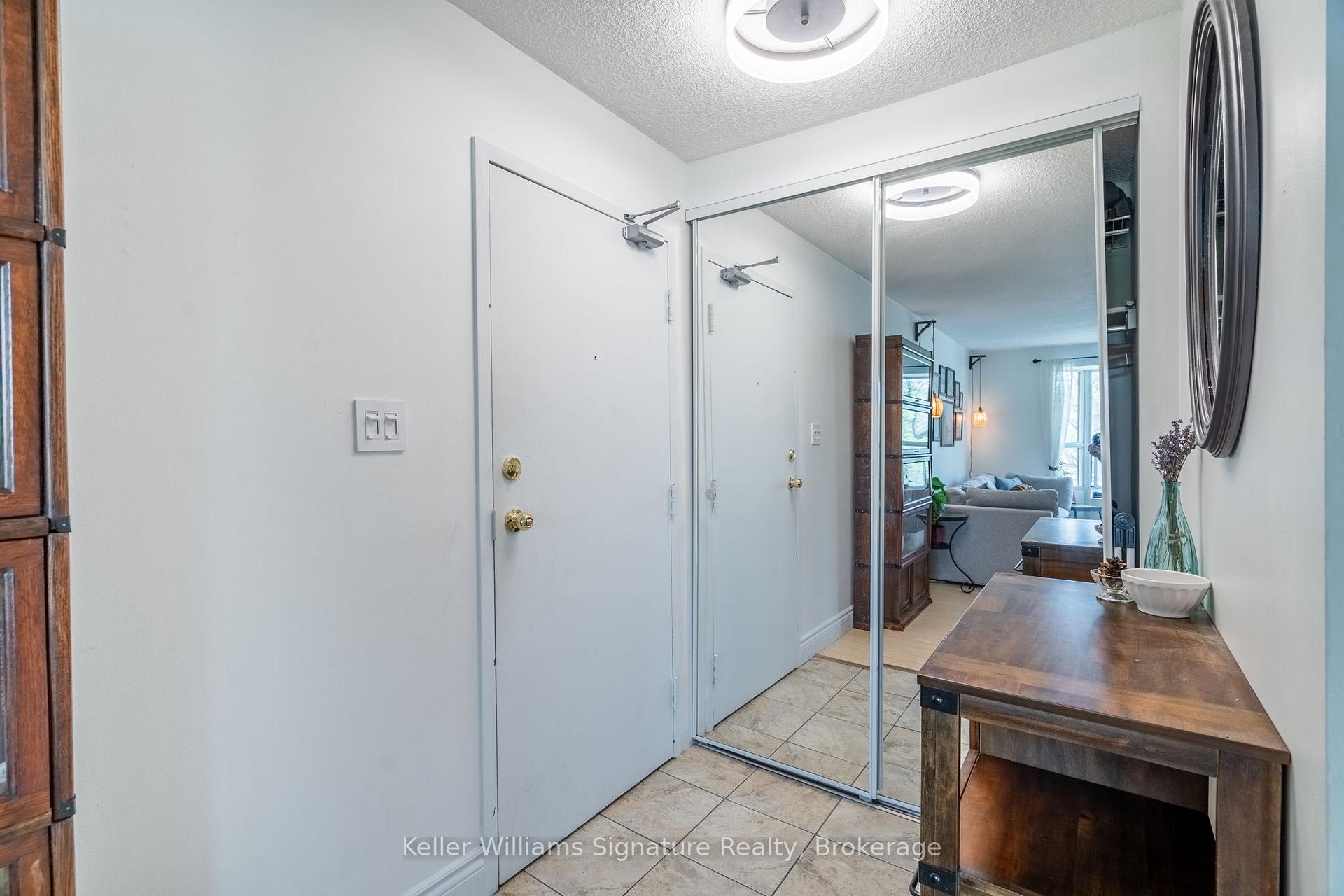 3 Bedrooms Condo at 3835 Lake Shore, Toronto For sale