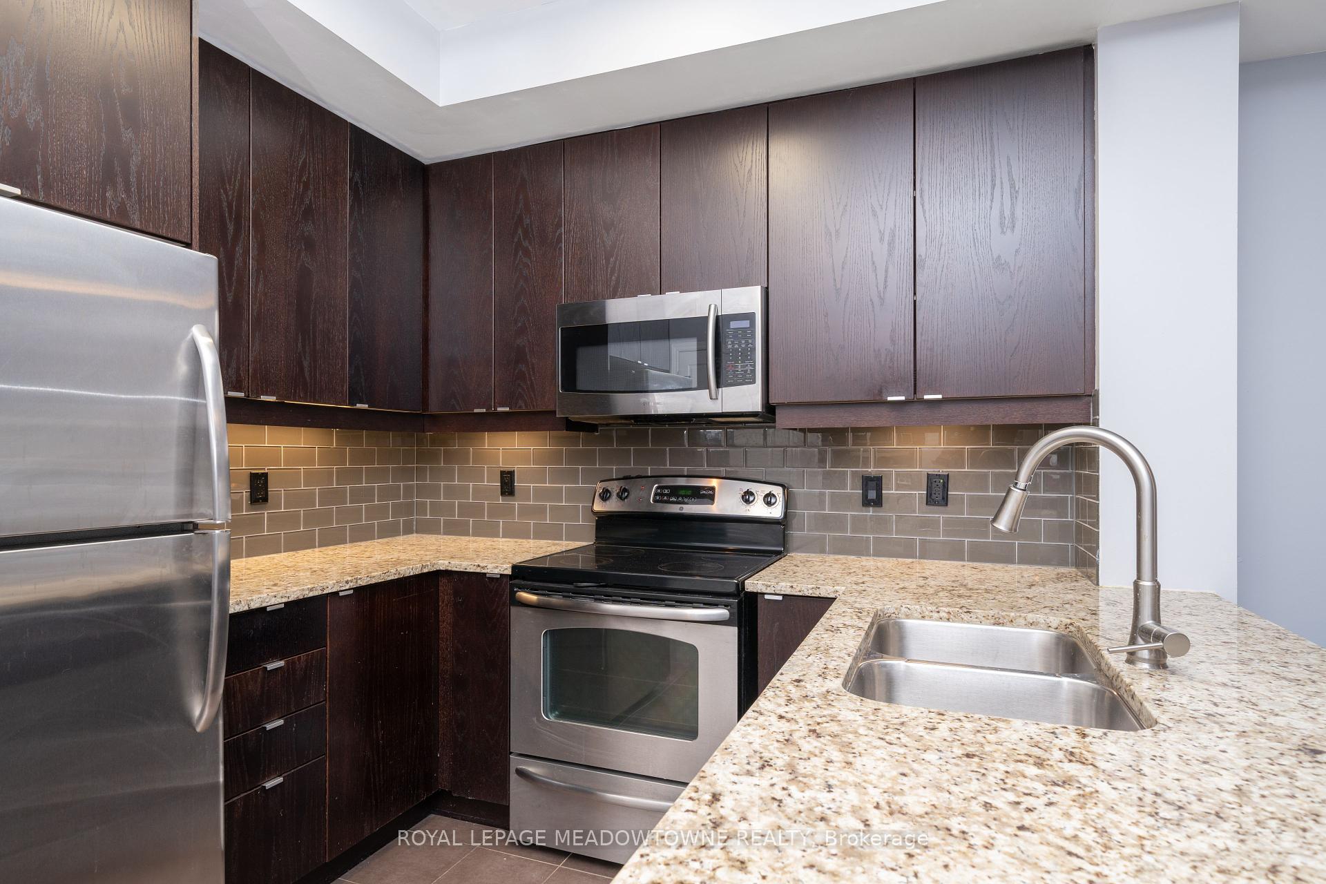 1 Bedroom Condo at 570 Lolita, Mississauga For sale