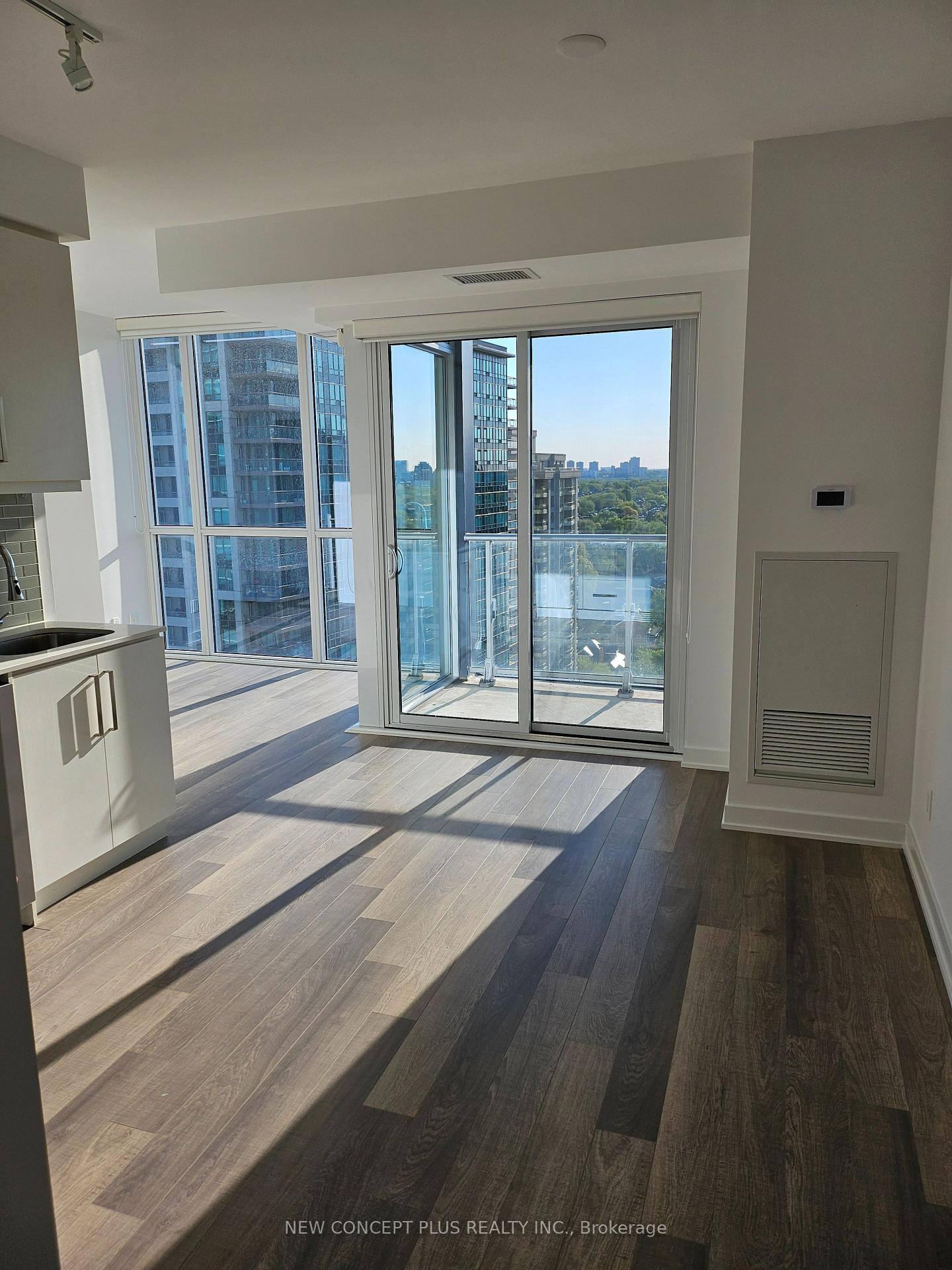 2 Bedrooms Condo at 5180 Yonge, Toronto For sale