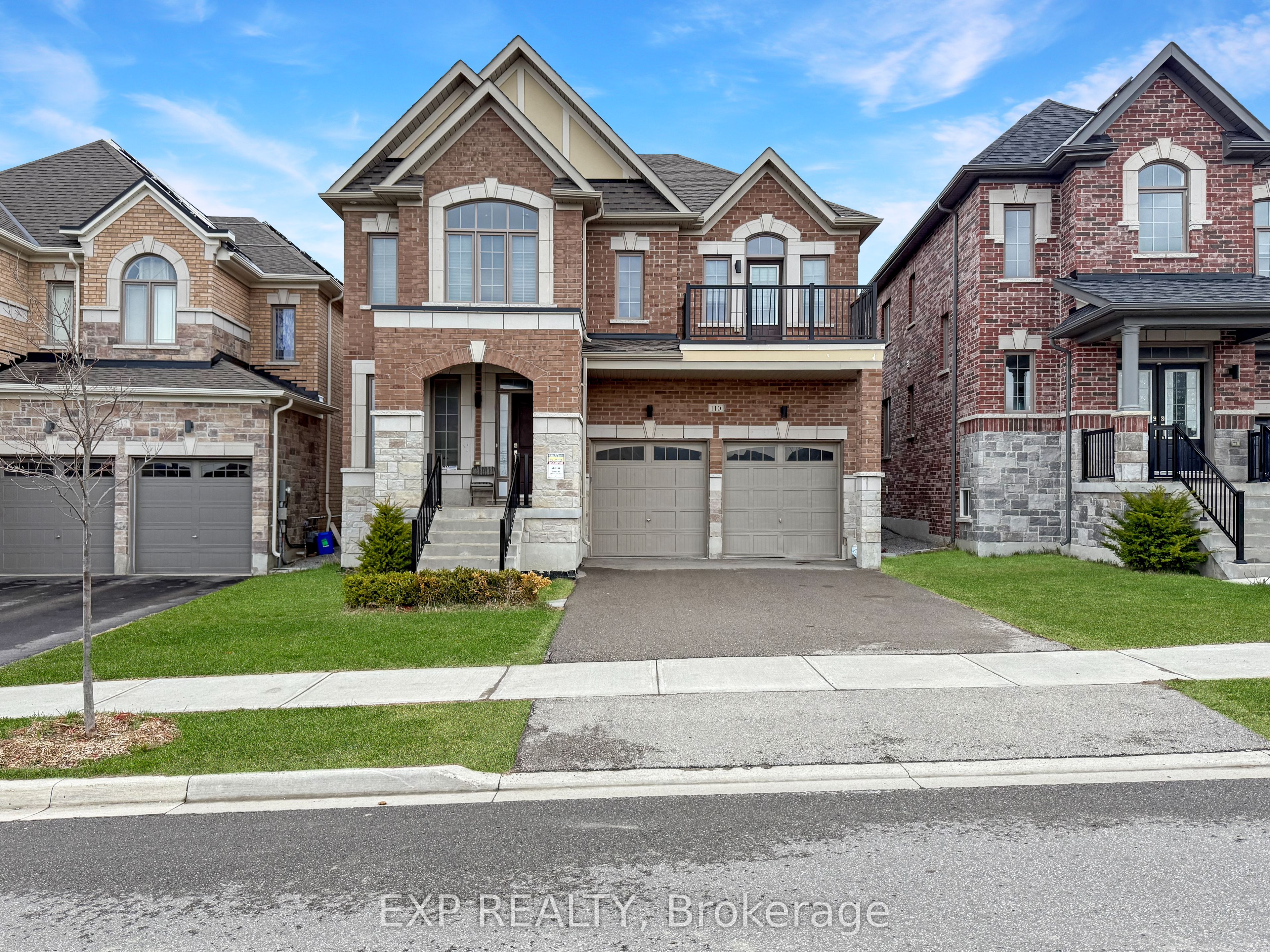 110 Frank Kelly Drive, #Upper