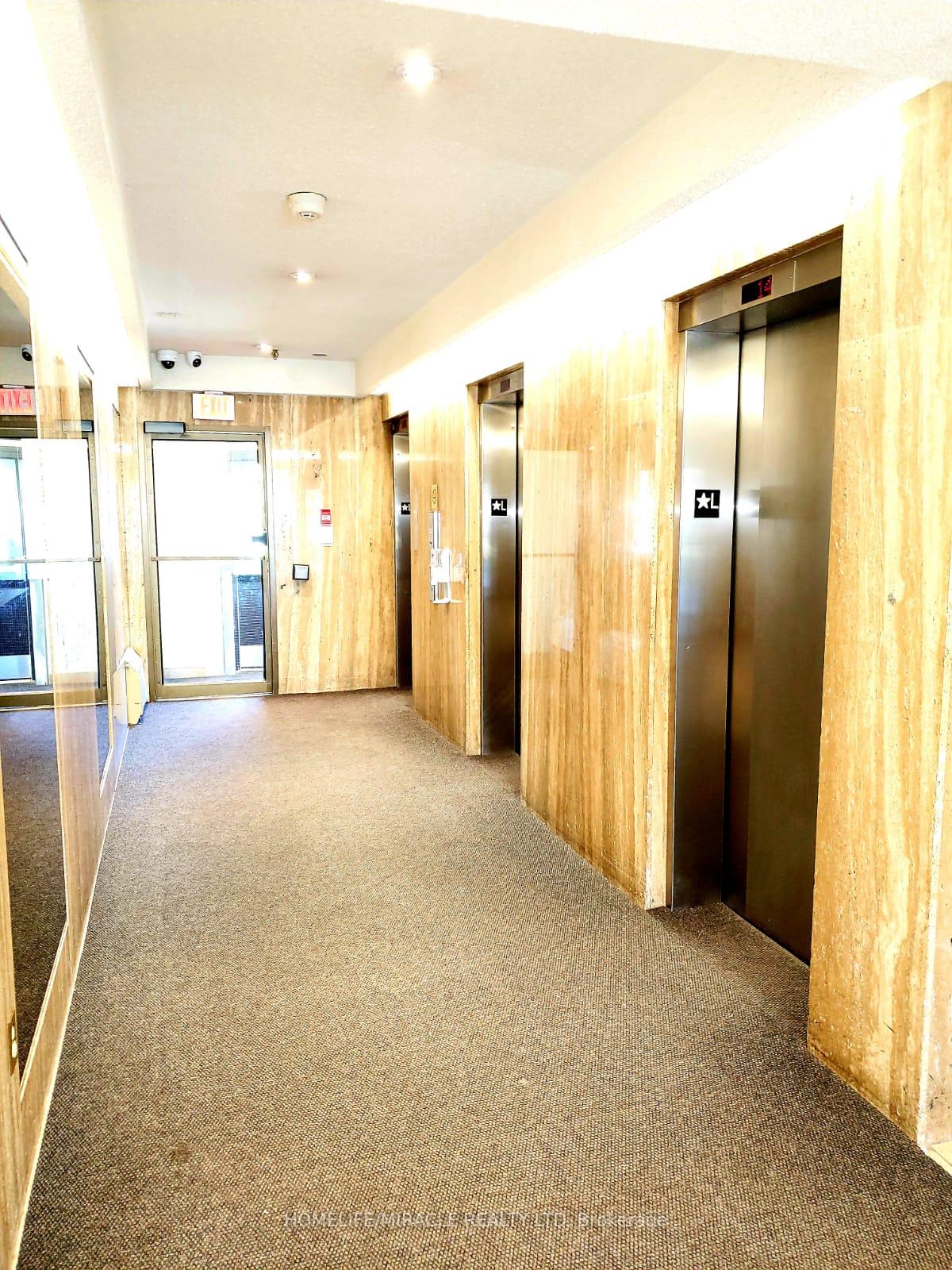 2 Bedrooms Condo at 121 Trudelle, Toronto For sale