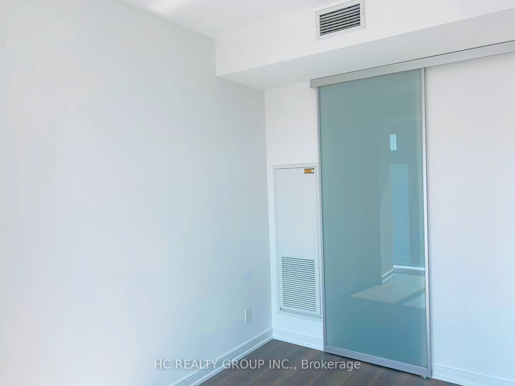 1 Bedroom Condo at 3 Gloucester, Toronto For sale