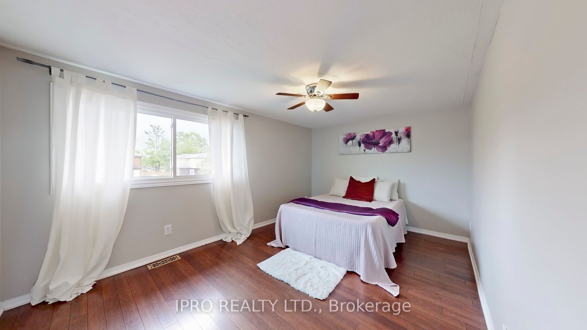 88 Christie Crescent