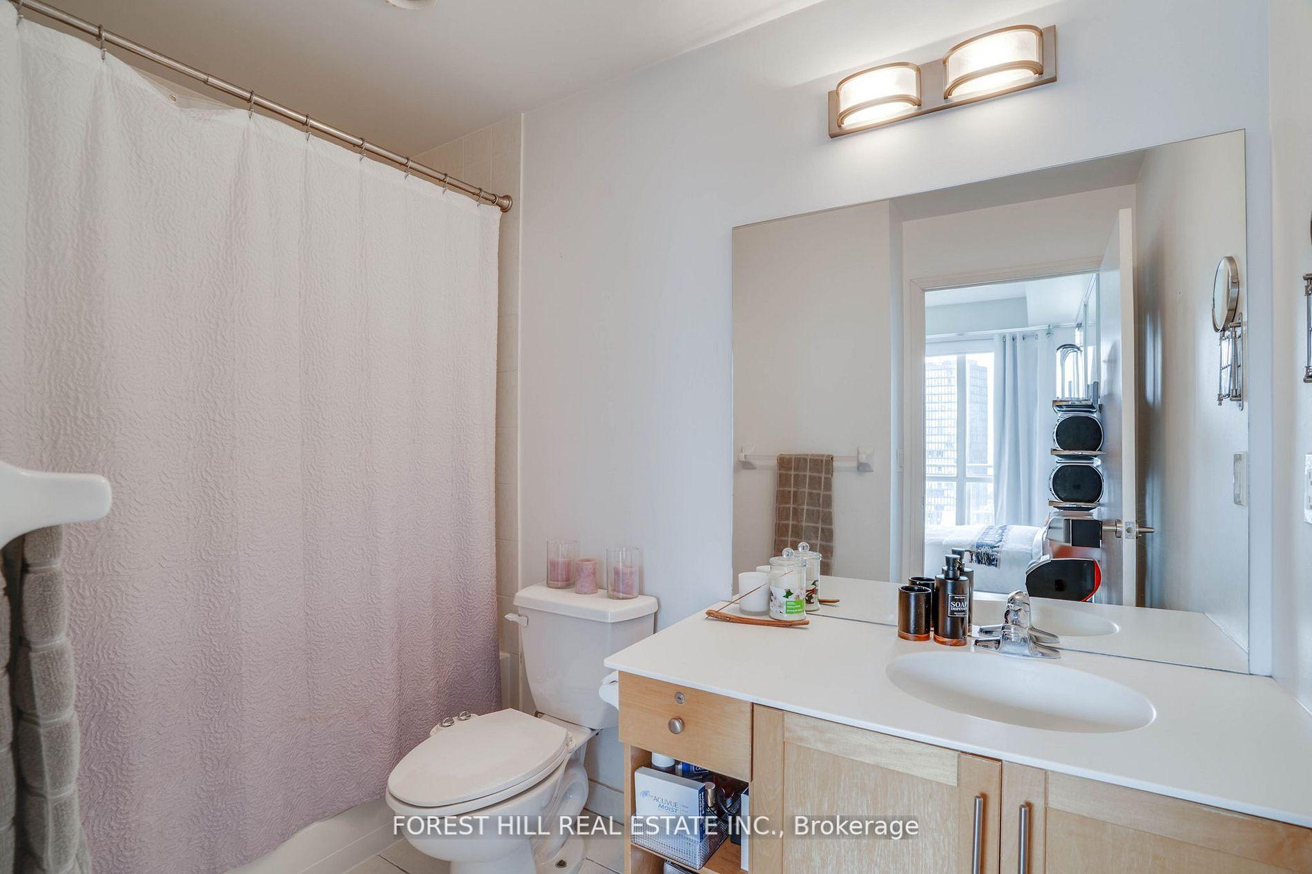 2 Bedrooms Condo at 220 Victoria, Toronto For sale