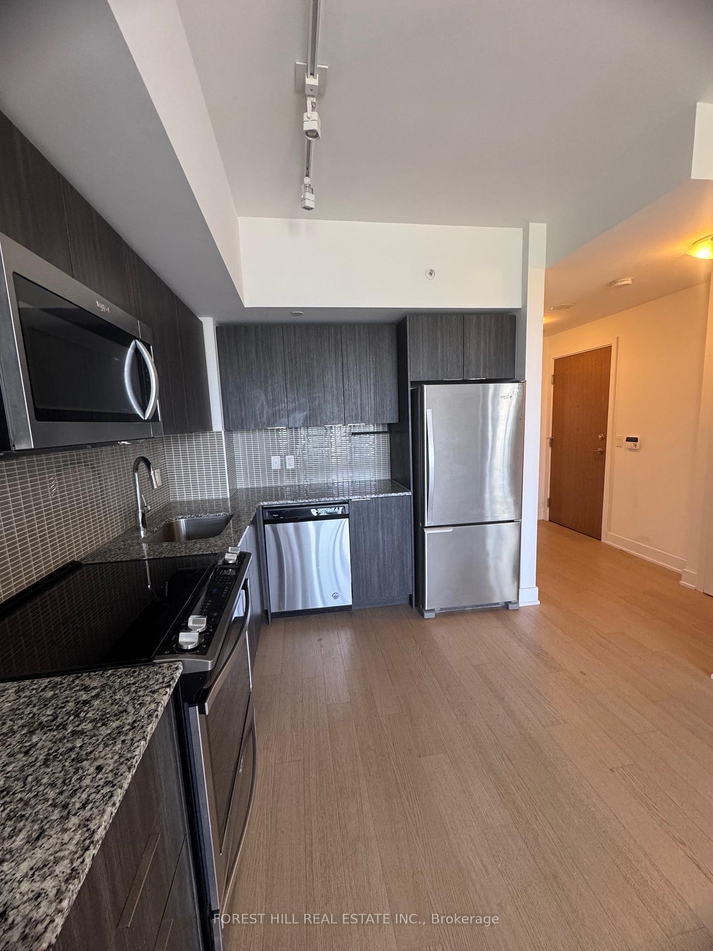 1 Bedroom Condo at 30 Shore Breeze, Toronto For sale